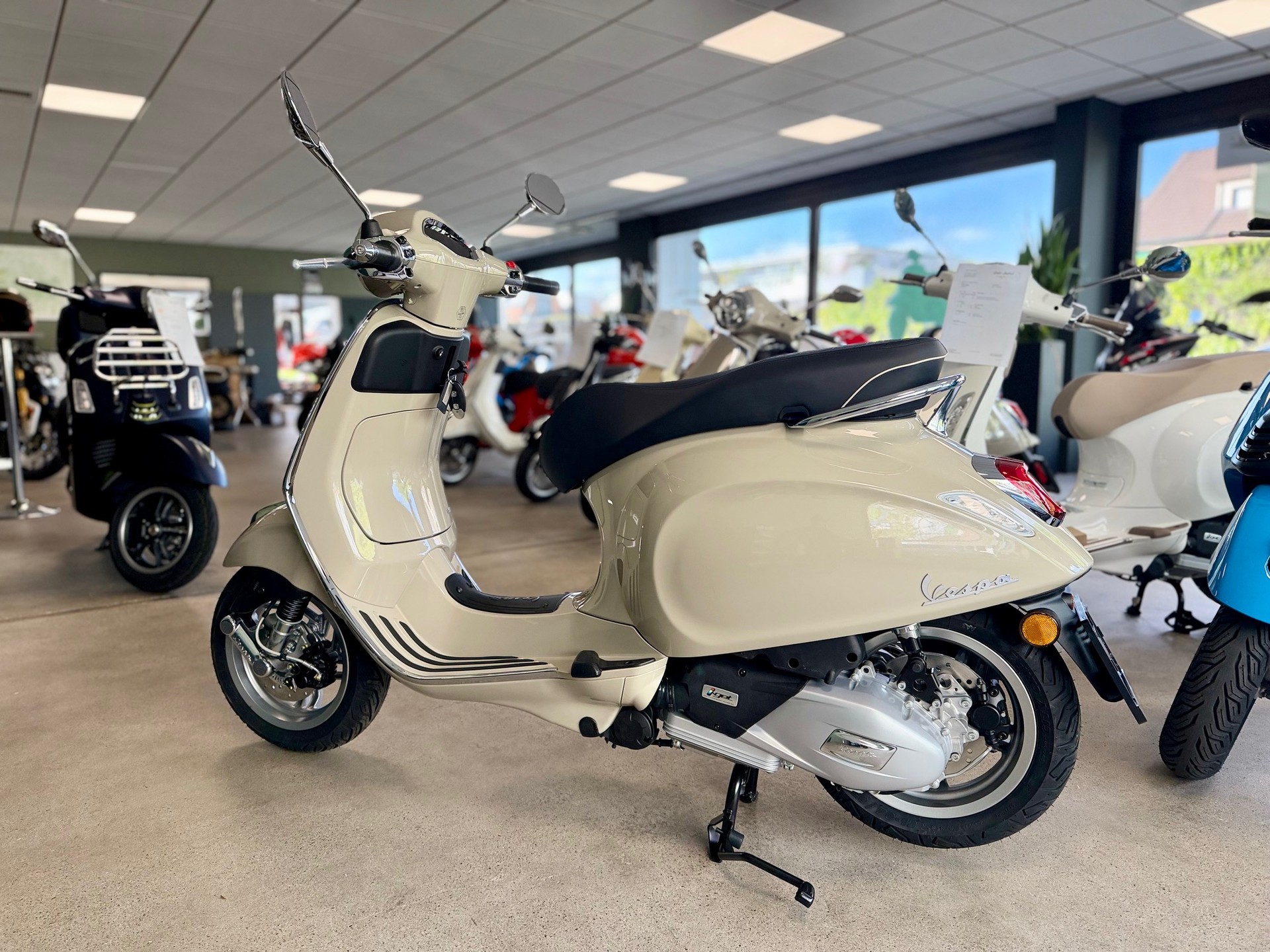 PIAGGIO Vespa 125 Primavera Euro 5+-image-3
