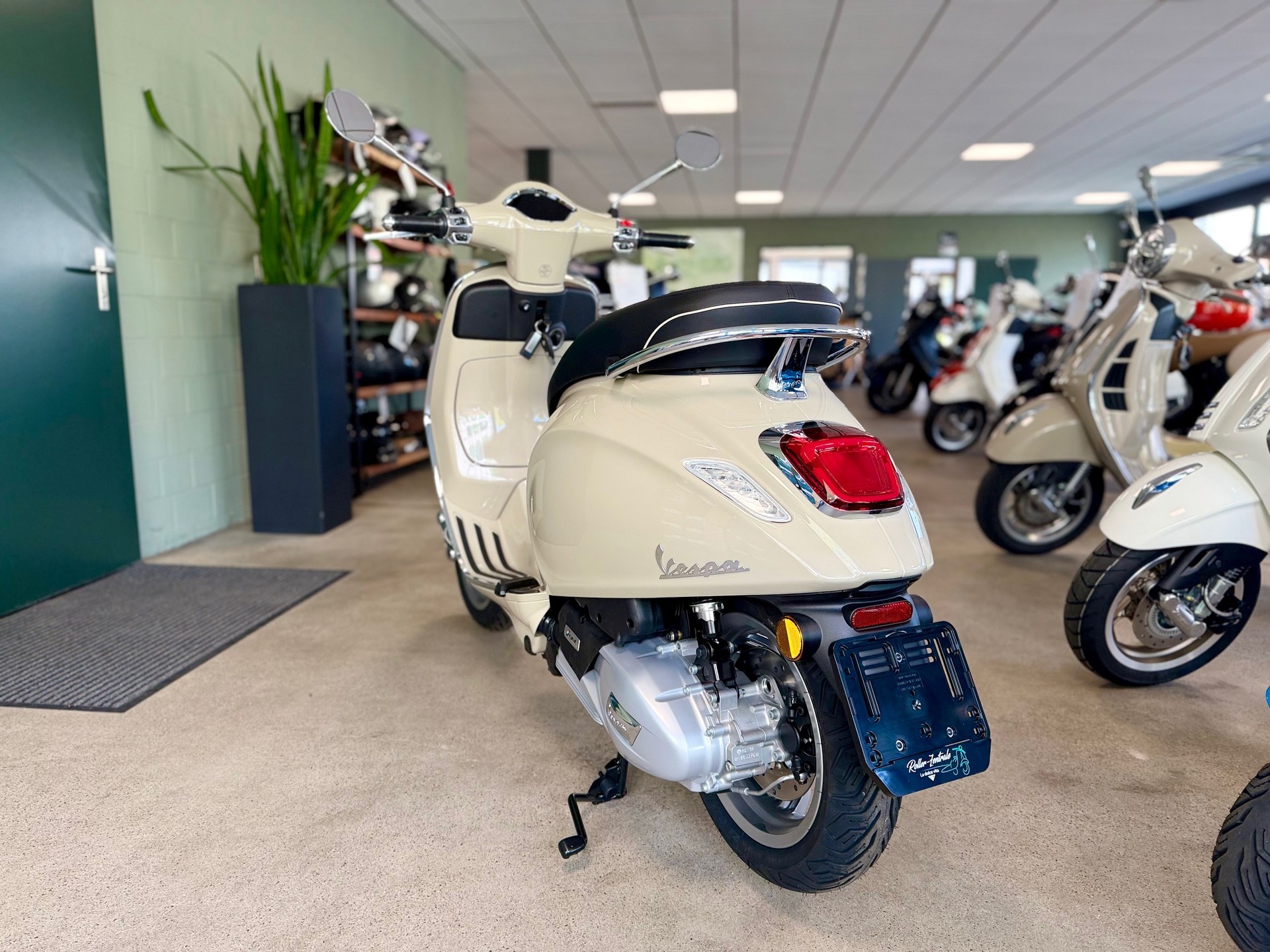 PIAGGIO Vespa 125 Primavera Euro 5+-image-2