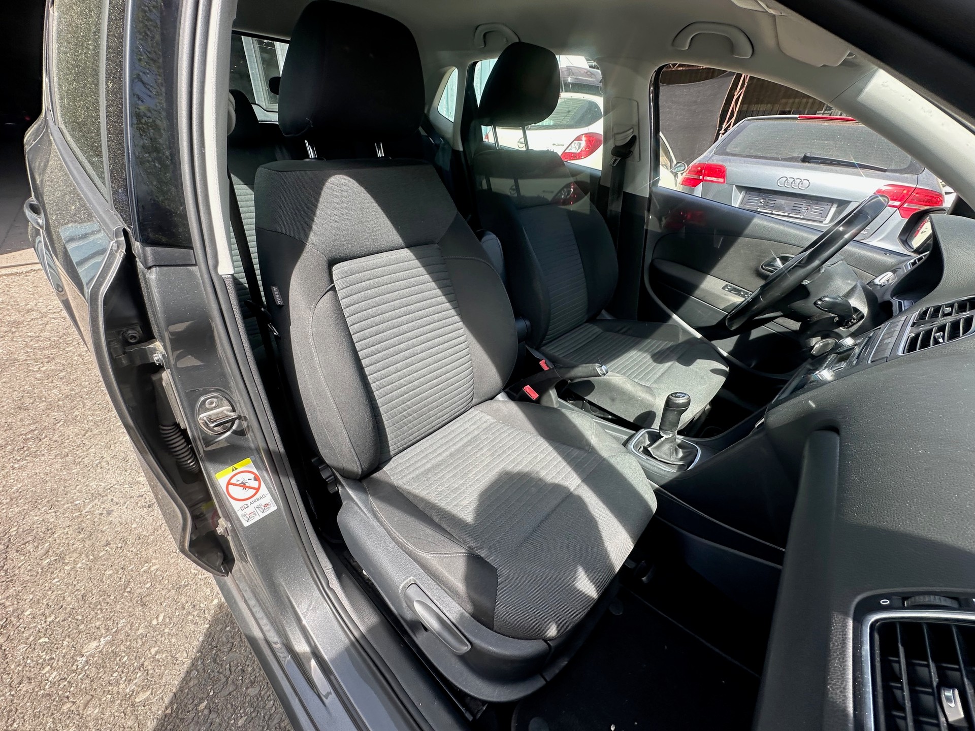 VW Polo 1.2 TDI Comfortline-image-8