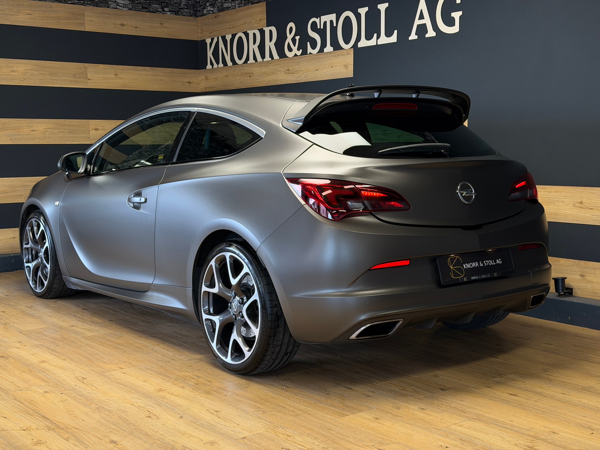 OPEL Astra GTC 2.0i 16V Turbo OPC-image-6