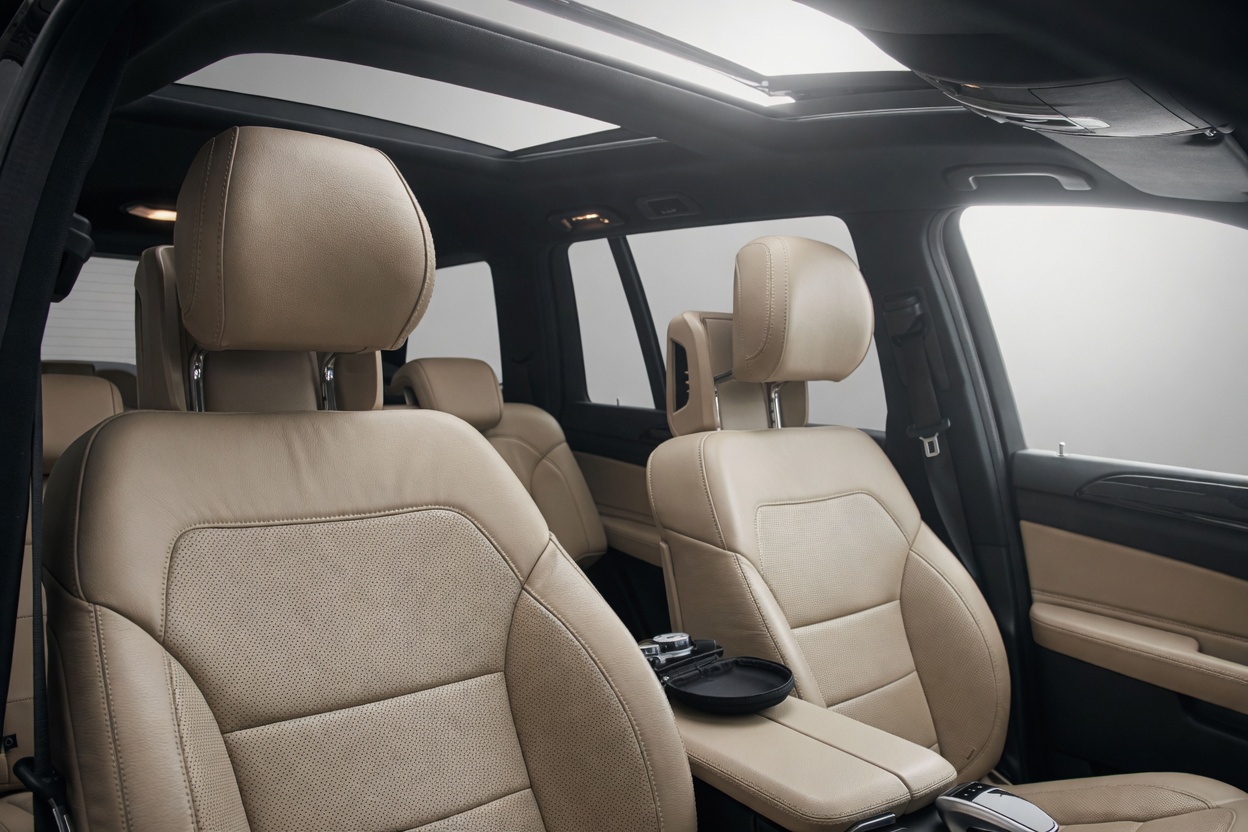 MERCEDES-BENZ GLS 350 d 4Matic 9G-TRONIC AMG Paket-image-12