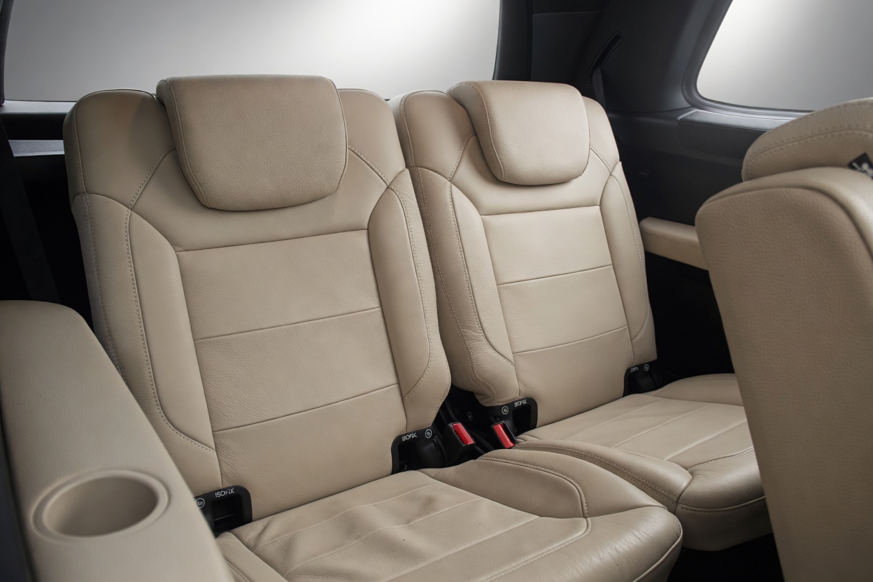 MERCEDES-BENZ GLS 350 d 4Matic 9G-TRONIC AMG Paket-image-13