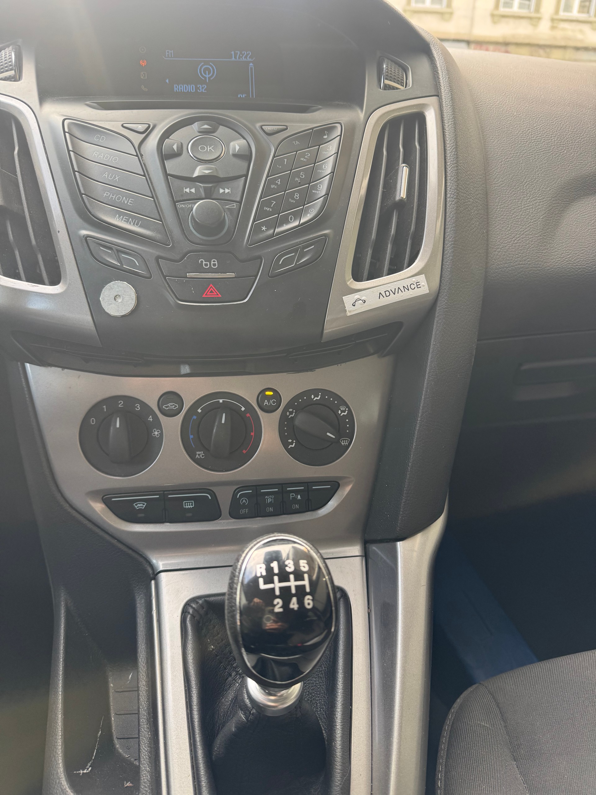 FORD Focus 1.0 SCTi Titanium-image-8