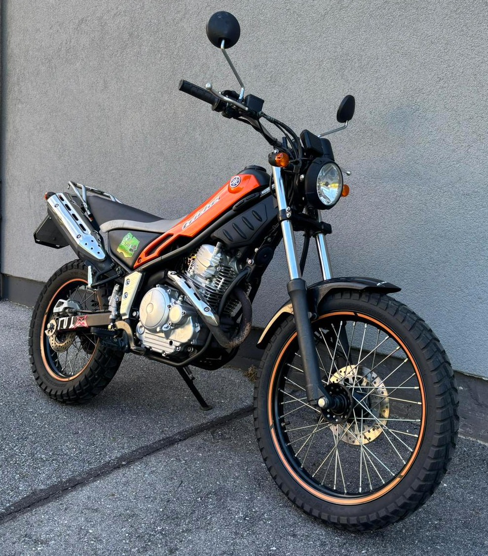 YAMAHA XG 250 Tricker-image-1