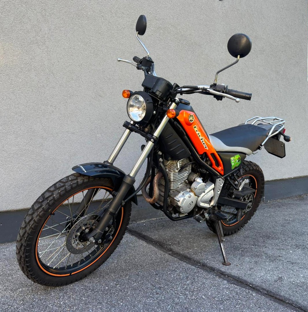 YAMAHA XG 250 Tricker-image-2