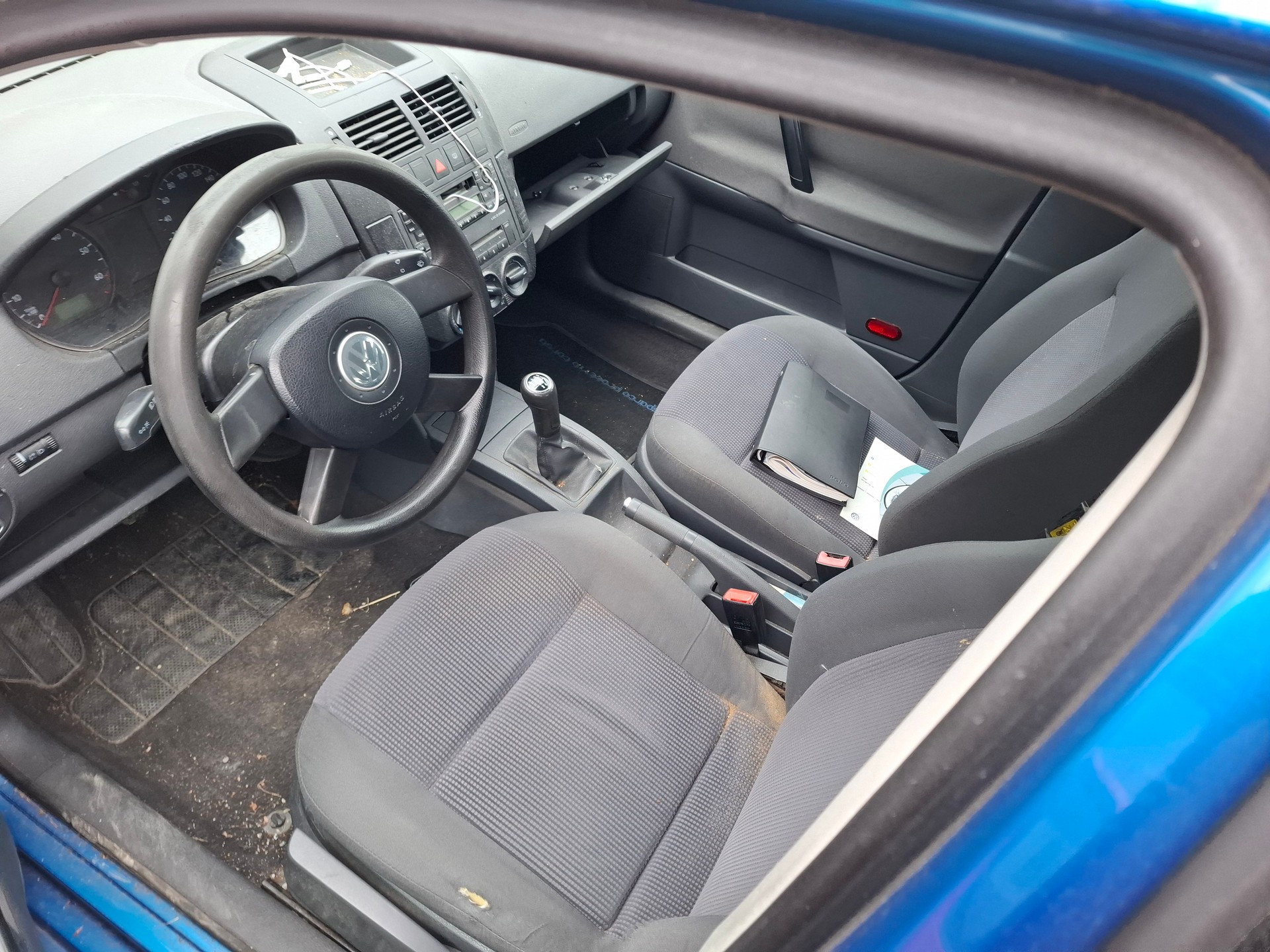 VW Polo 1.4 16V Comfortline-image-8