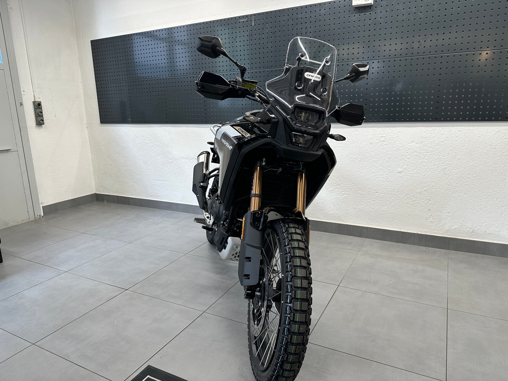 CF MOTO 450 MT | Ab Lager lieferbar | Neu | Adventure Bike | A2 | Garantie-showroom-element-3