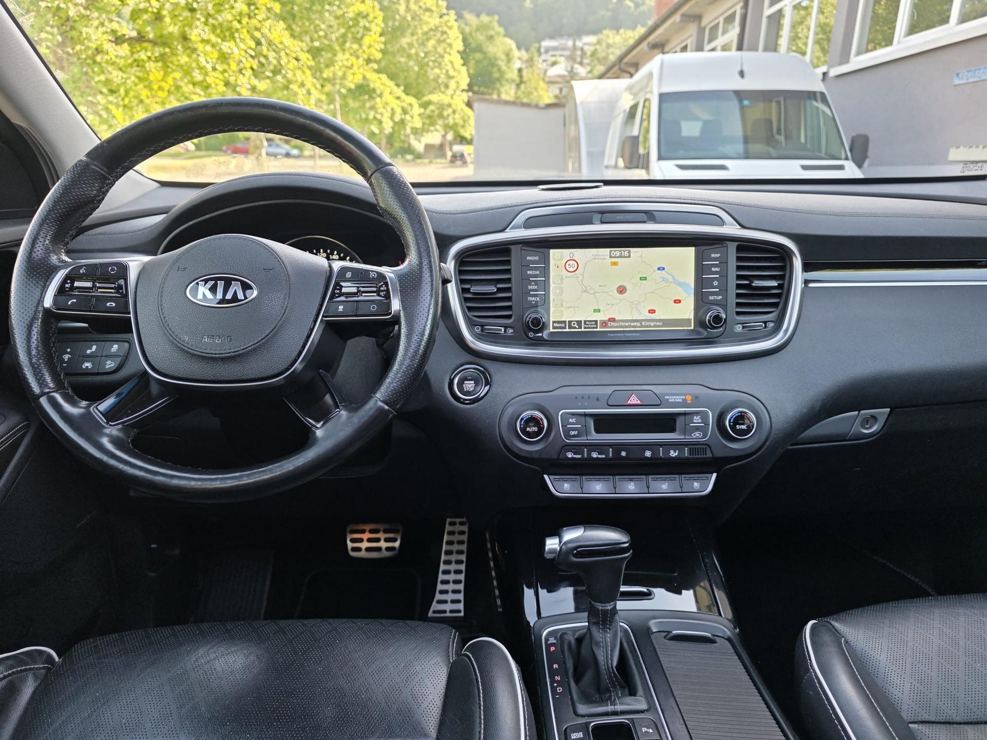 KIA Sorento 2.2 CRDI Style GT-Line 7P. Automatic-image-6
