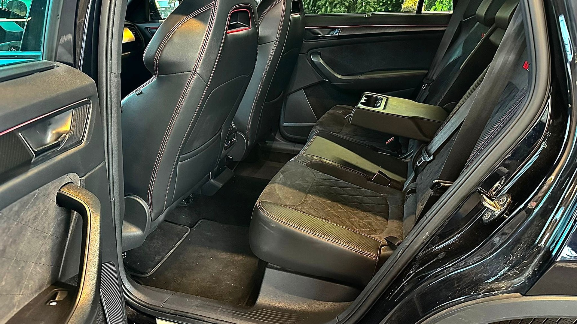 SKODA Kodiaq 2.0 Bi-TDI SCR RS 4x4 DSG-image-6