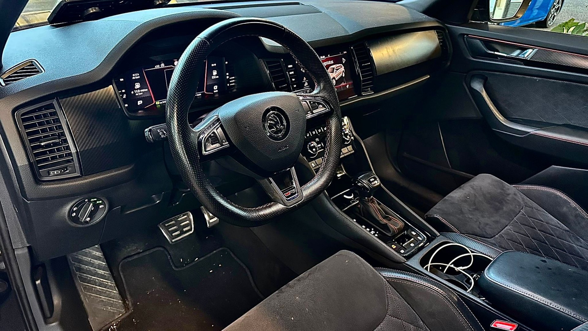 SKODA Kodiaq 2.0 Bi-TDI SCR RS 4x4 DSG-image-13