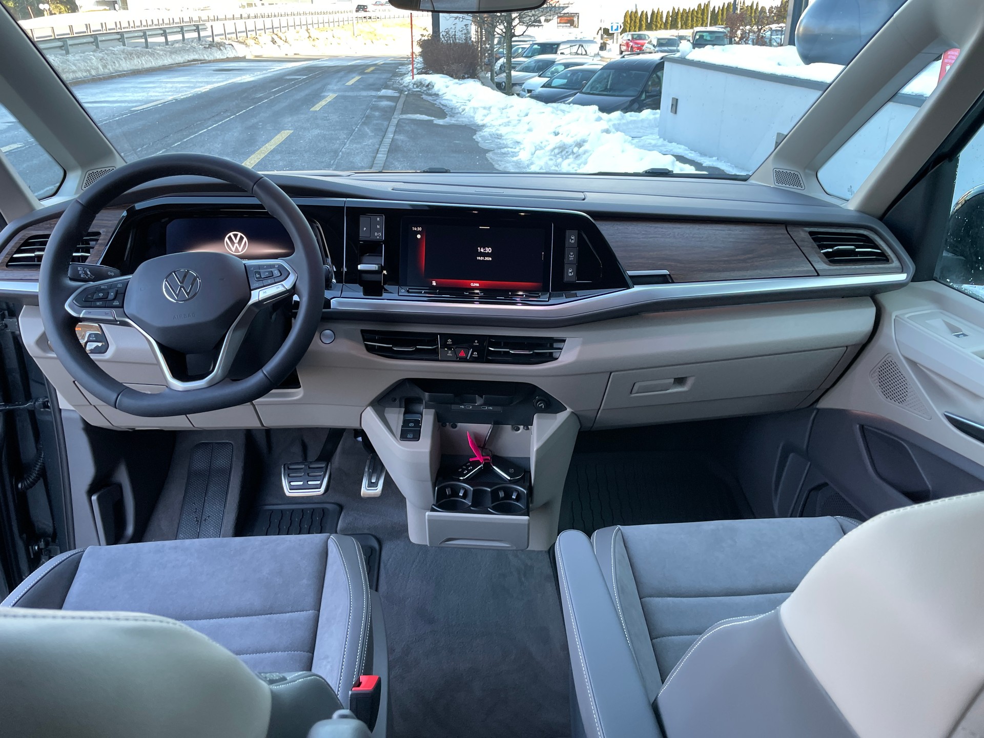 VW Multivan 1.5 eHybrid Style 4Motion DSG-image-7
