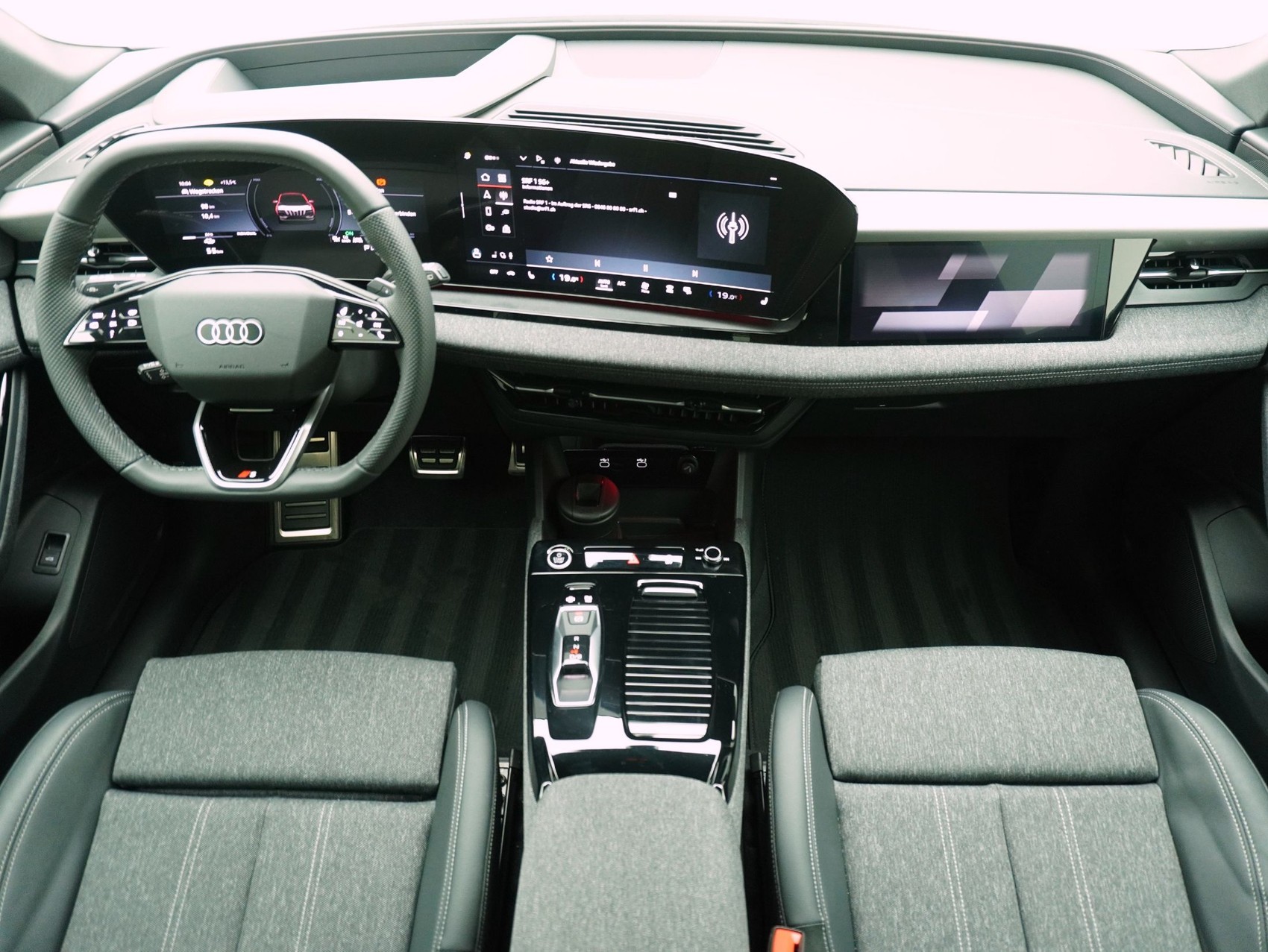 AUDI Q6 e-tron S line quattro **Audi Werksgarantie bis 10/2030**-image-19