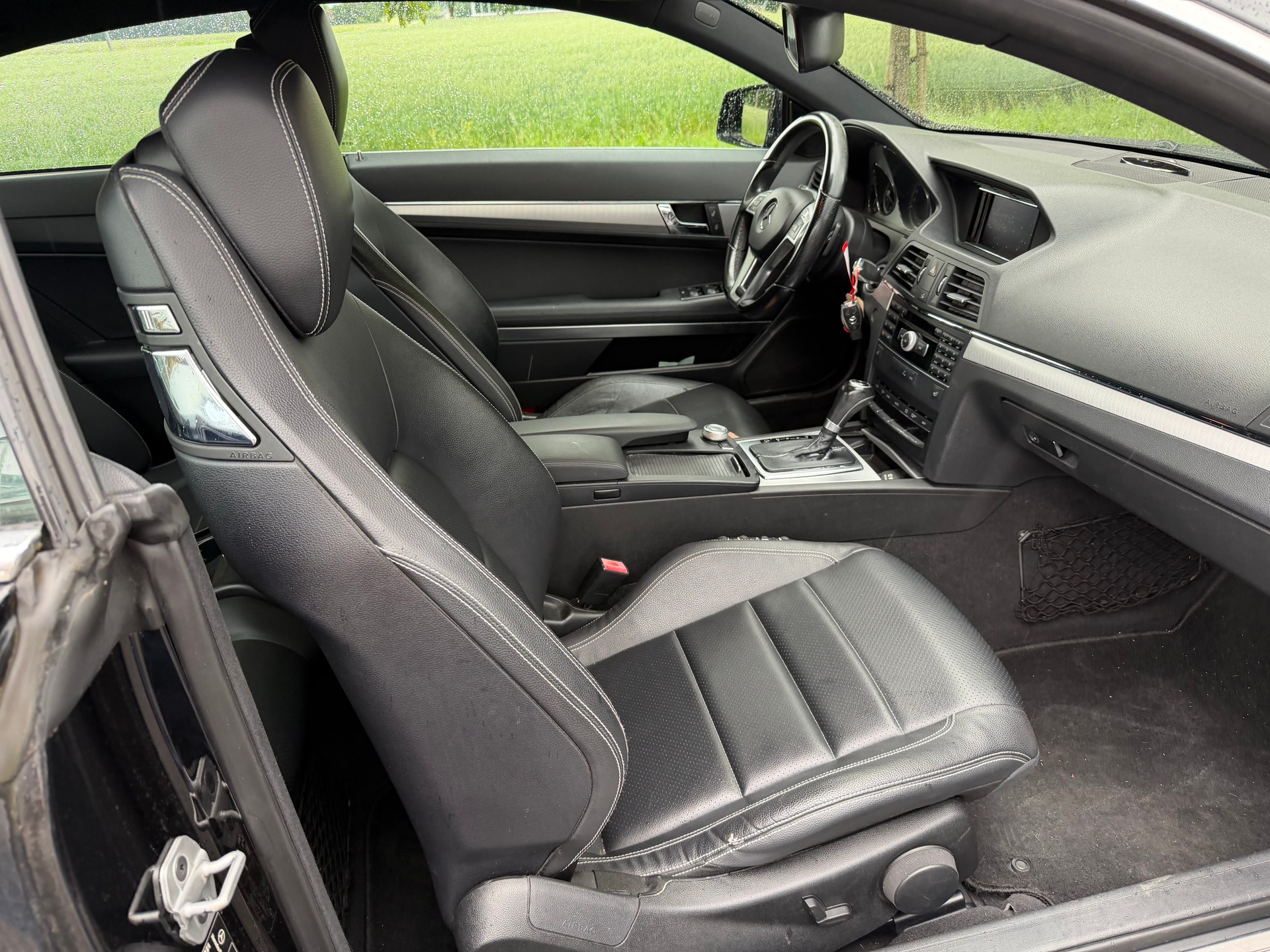 MERCEDES-BENZ E 220 CDI BlueEfficiency 7G-Tronic-image-12