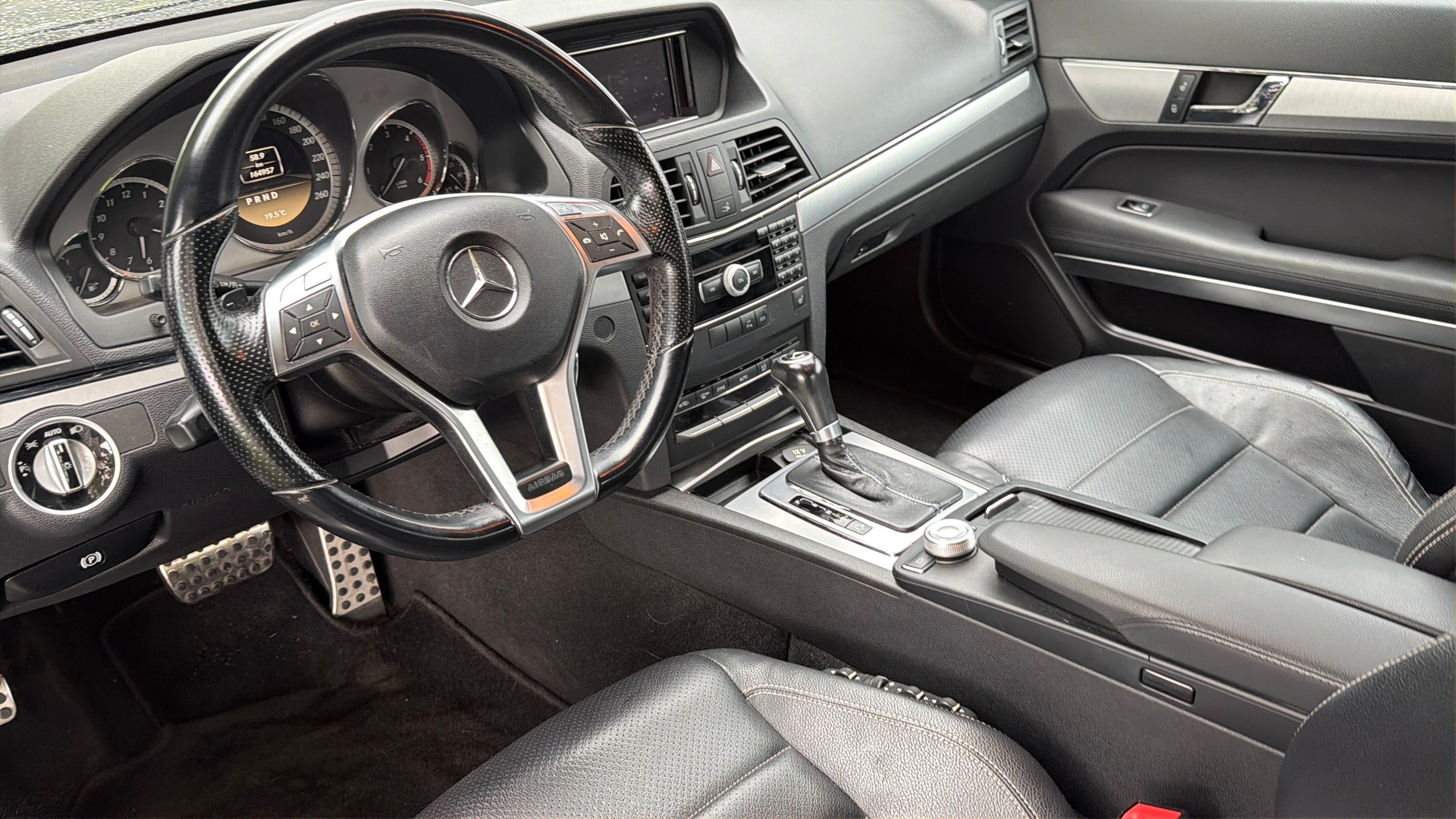 MERCEDES-BENZ E 220 CDI BlueEfficiency 7G-Tronic-image-9