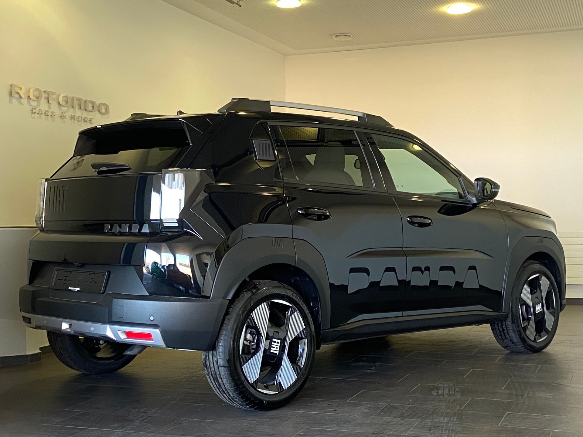 FIAT Grande Panda MHEV La Prima-showroom-element-1