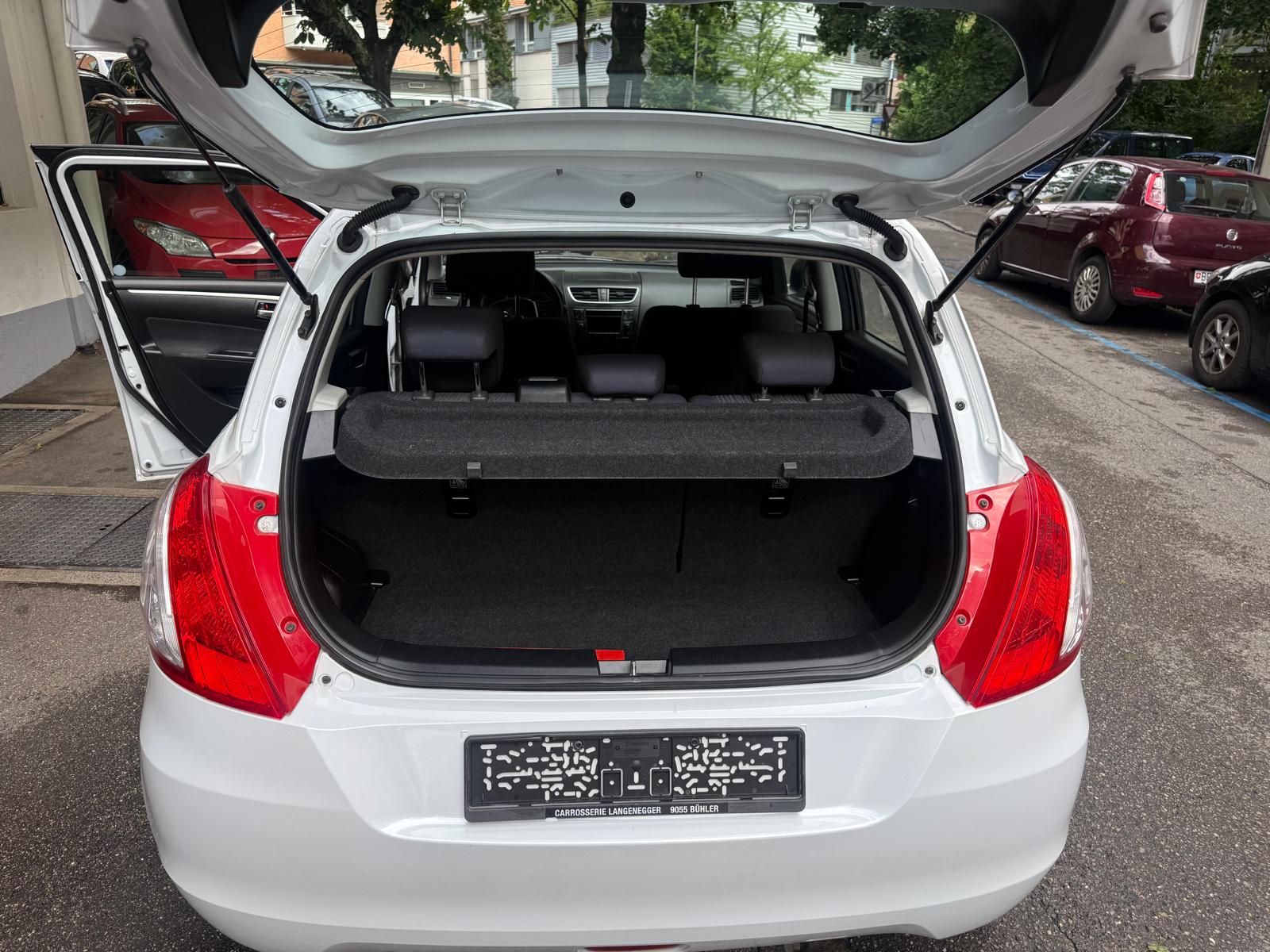 SUZUKI Swift 1.2i 16V GL Top 4x4-image-8