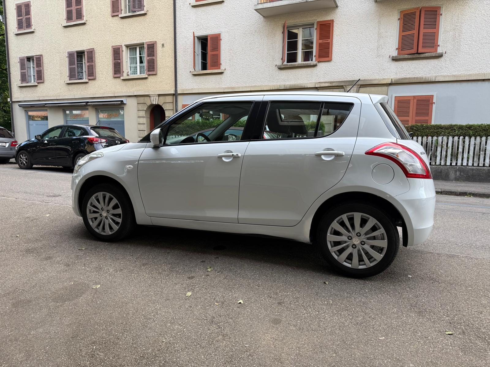 SUZUKI Swift 1.2i 16V GL Top 4x4-image-3