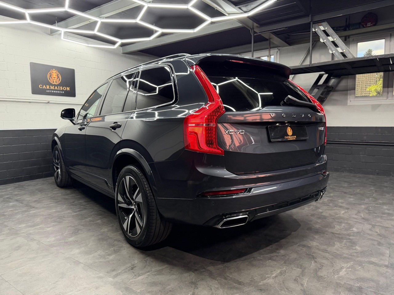 VOLVO XC90 B5 Diesel Mild Hybrid AWD R-Design | 360° Kamera | 7.Plätzer | Harman/Kardon | ACC | Standheizung-image-6