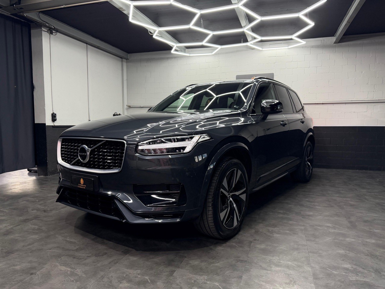 VOLVO XC90 B5 Diesel Mild Hybrid AWD R-Design | 360° Kamera | 7.Plätzer | Harman/Kardon | ACC | Standheizung-showroom-element-2