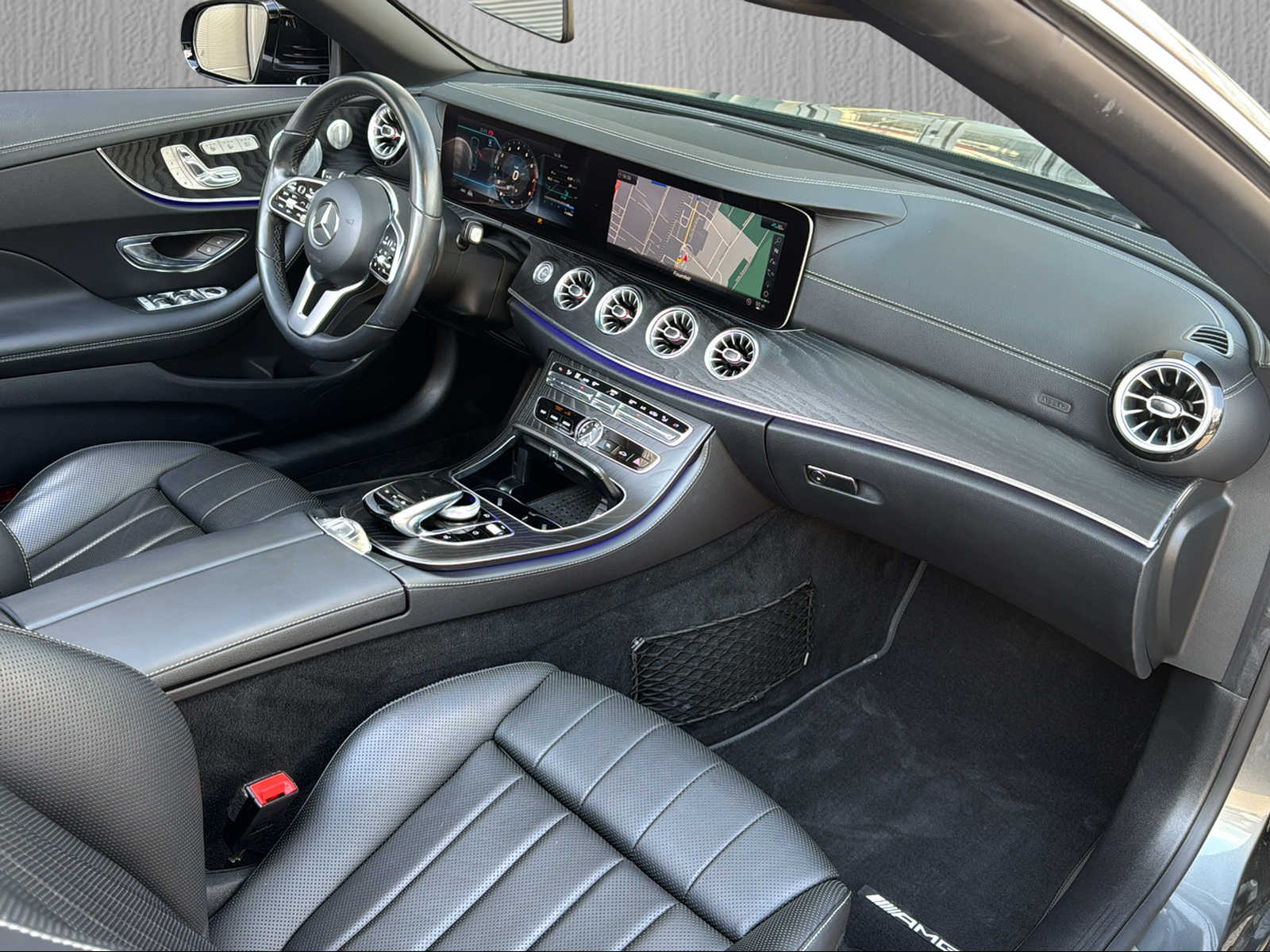 MERCEDES-BENZ E 450 Cabriolet AMG Line 4 Matic 9G-Tronic-image-11