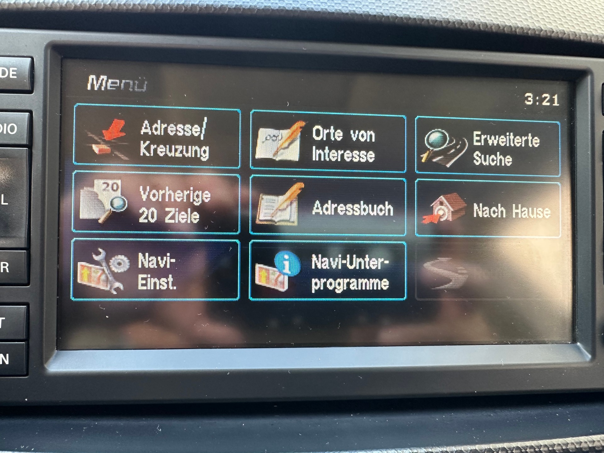 PEUGEOT 4007 2.2 HDi Platinum Edition *7-Plätzer*-image-26