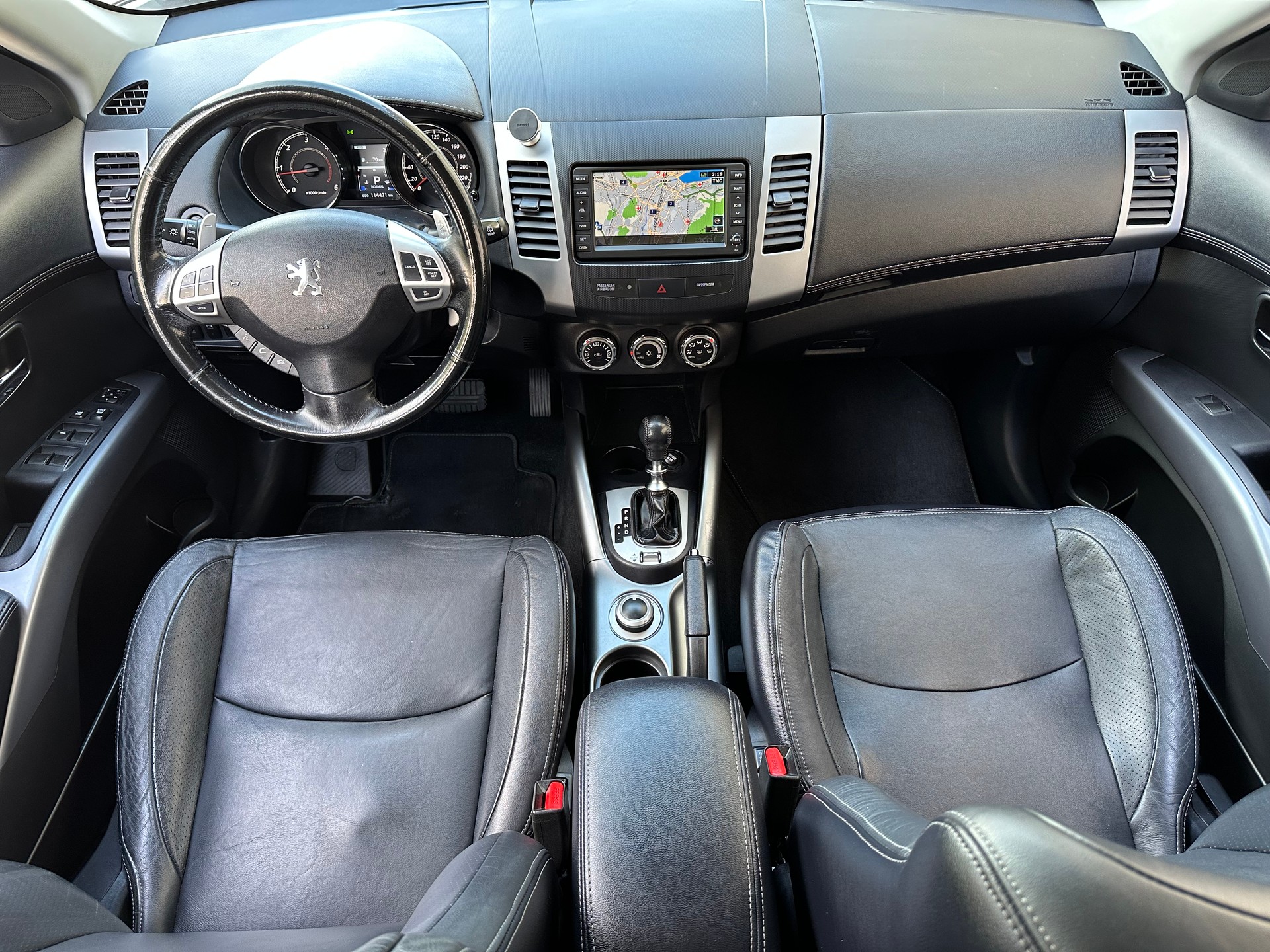 PEUGEOT 4007 2.2 HDi Platinum Edition *7-Plätzer*-image-8