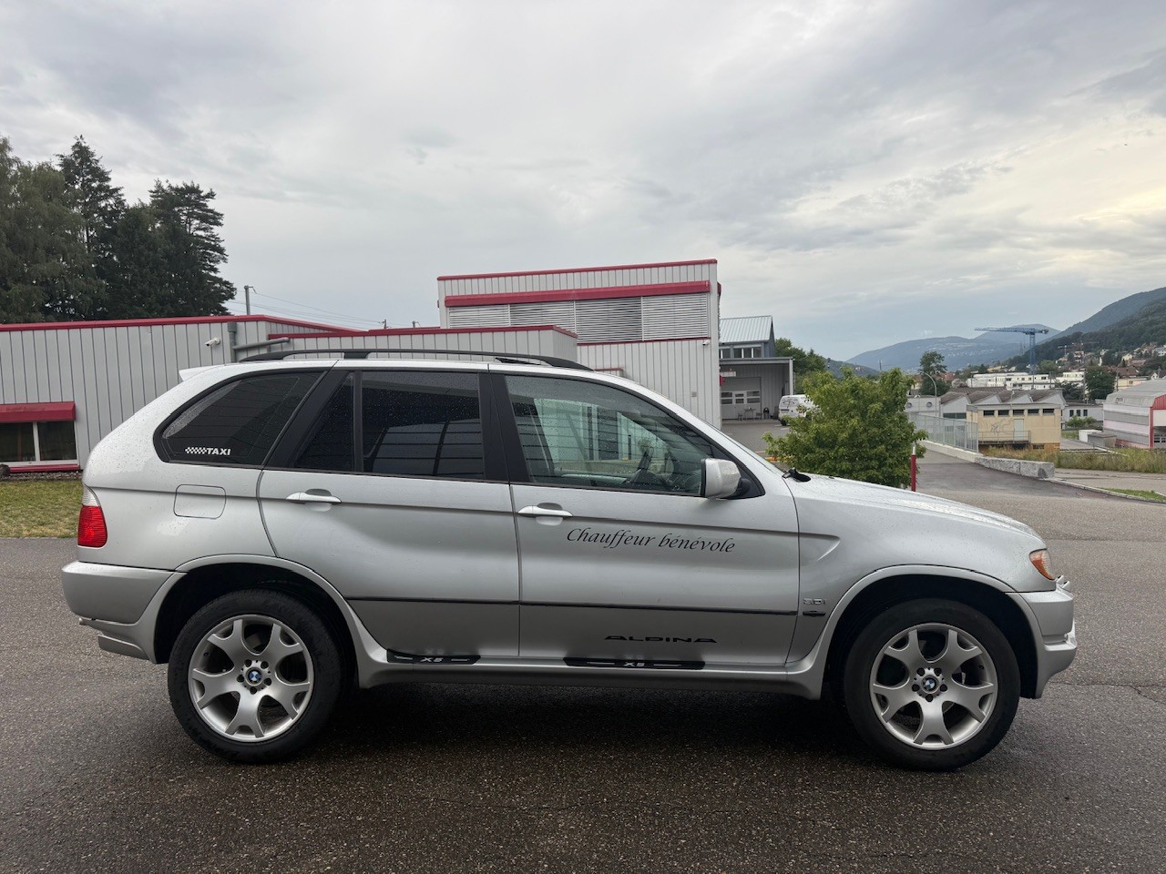 BMW X5 3.0i-image-7