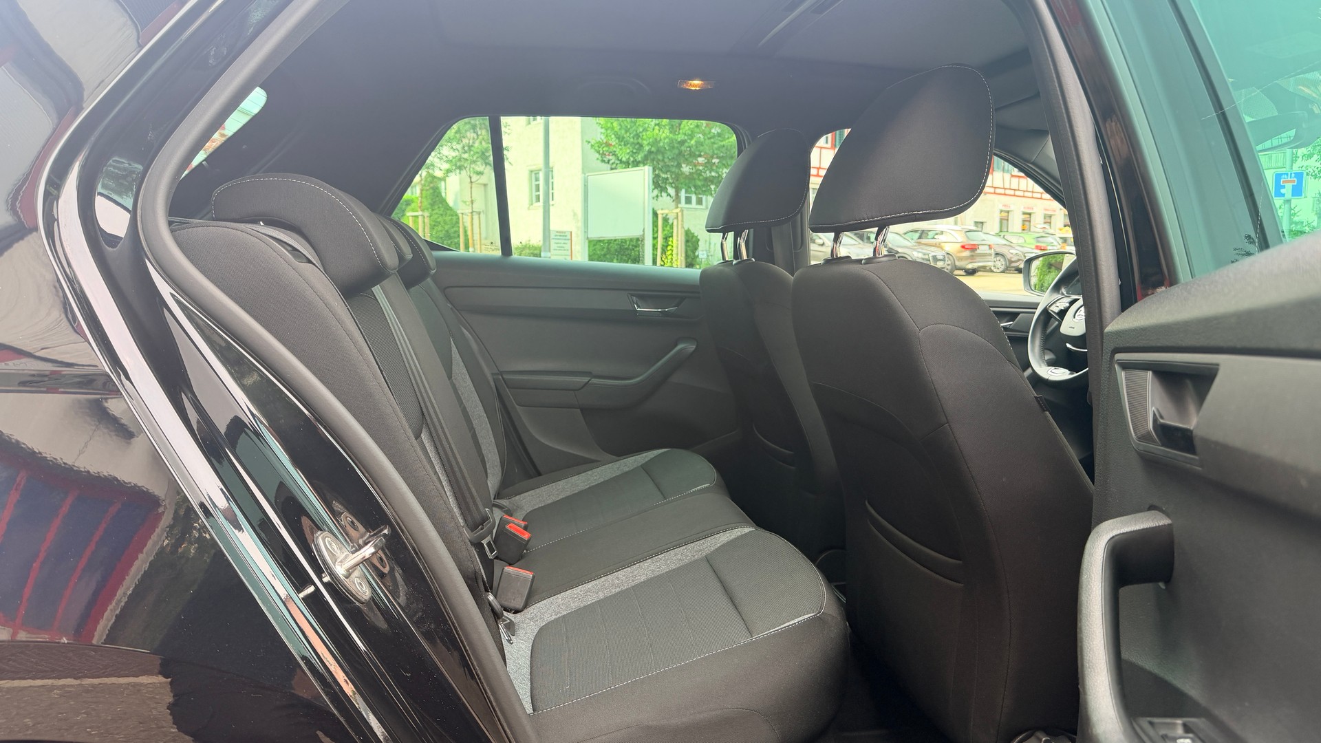 SKODA Fabia 1.0 TSI Drive DSG-image-11