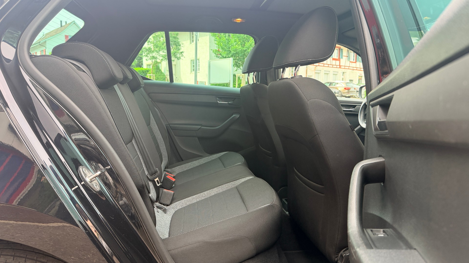 SKODA Fabia 1.0 TSI Drive DSG-image-12