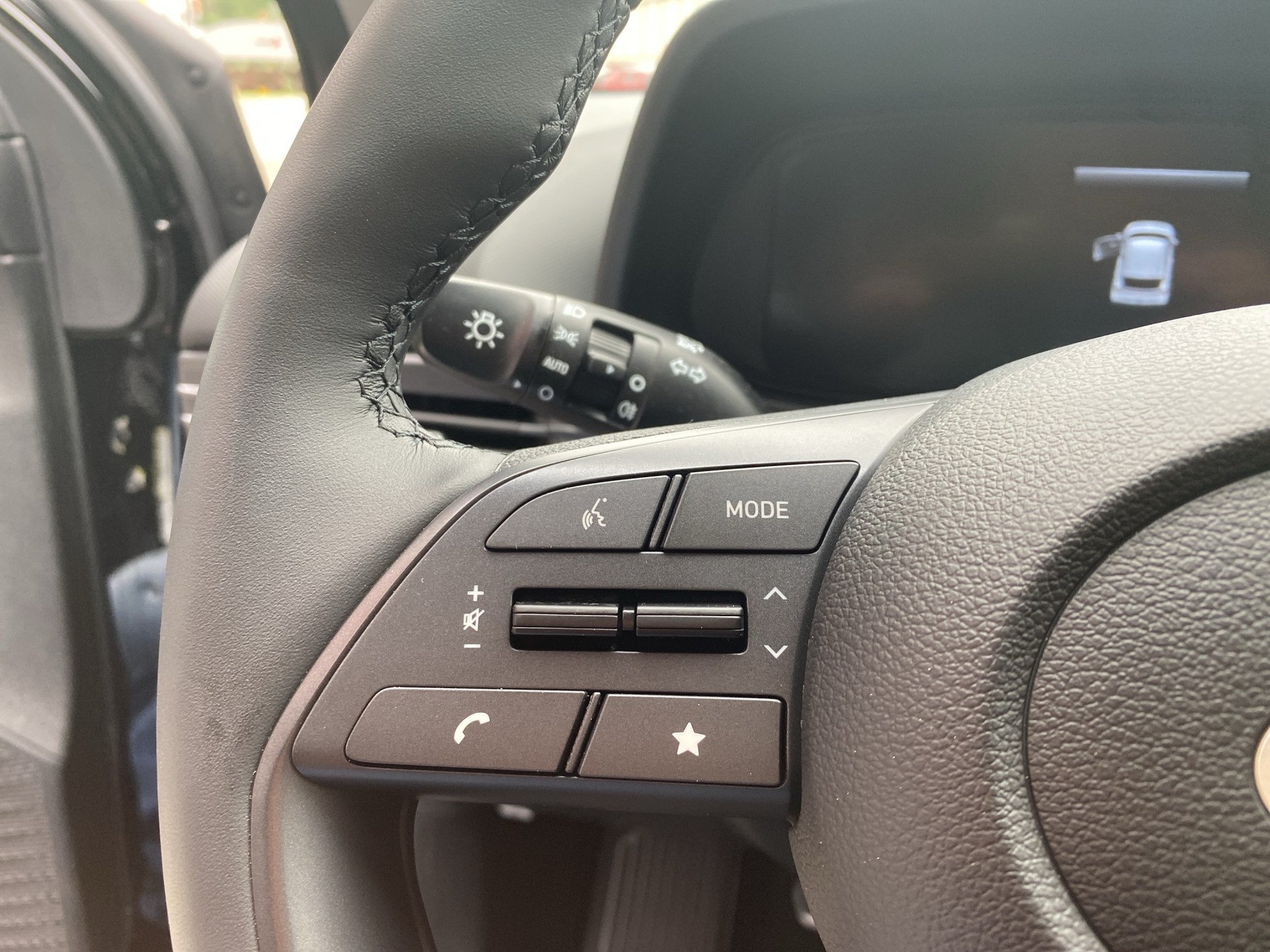HYUNDAI i20 1.0 T-GDi Comfort DCT-image-11