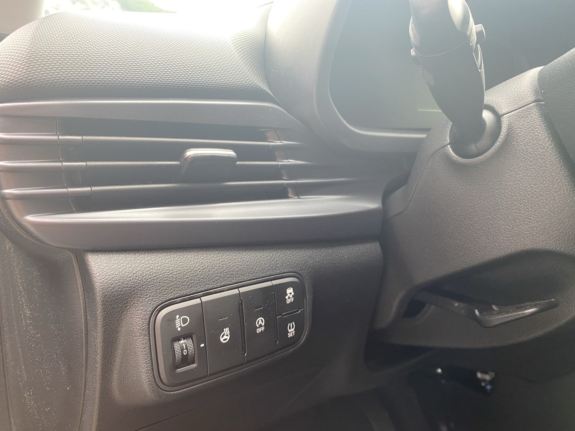 HYUNDAI i20 1.0 T-GDi Comfort DCT-image-12