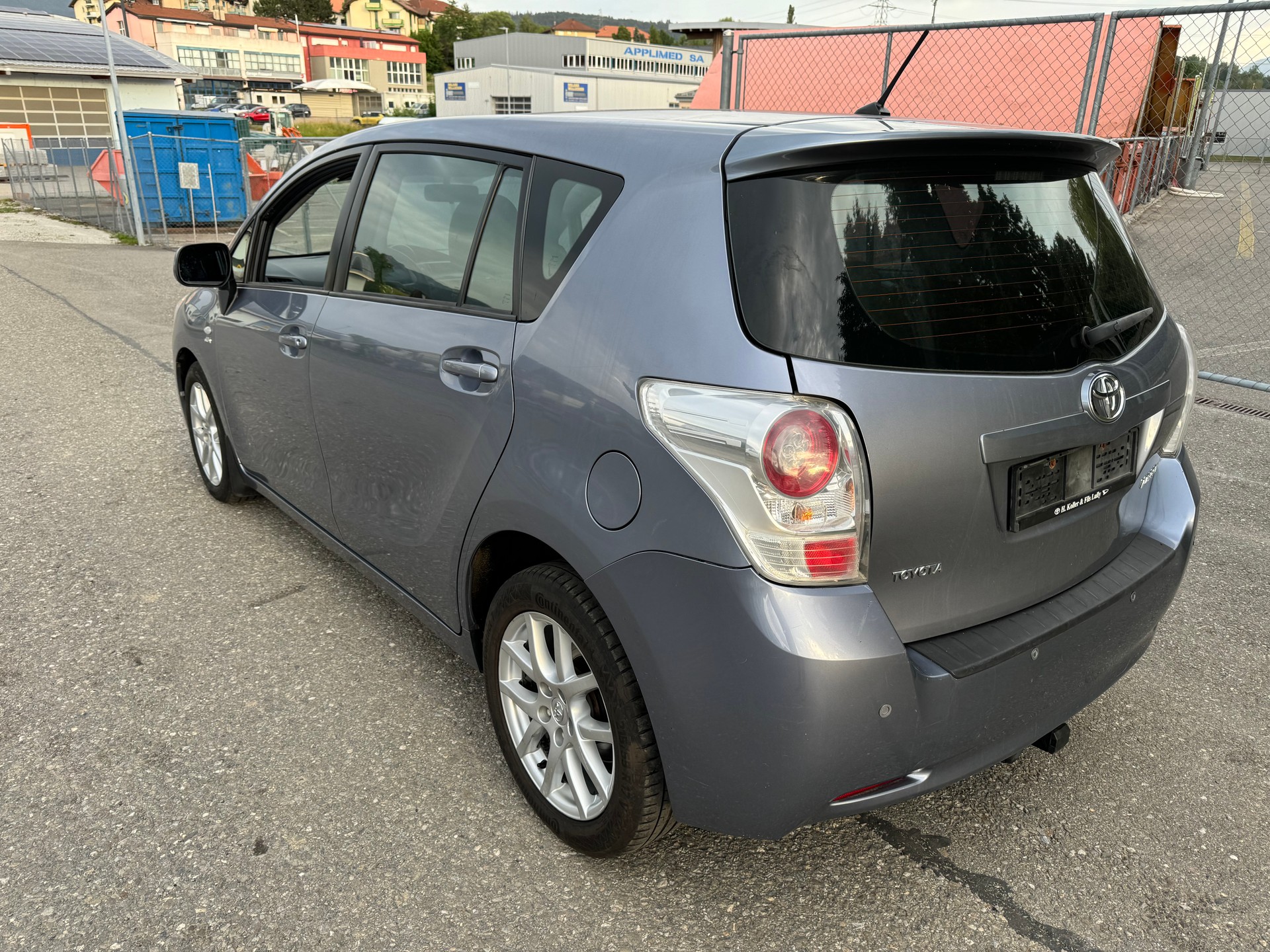TOYOTA Verso 2.2 D-CAT Linea Sol Automatic-image-4