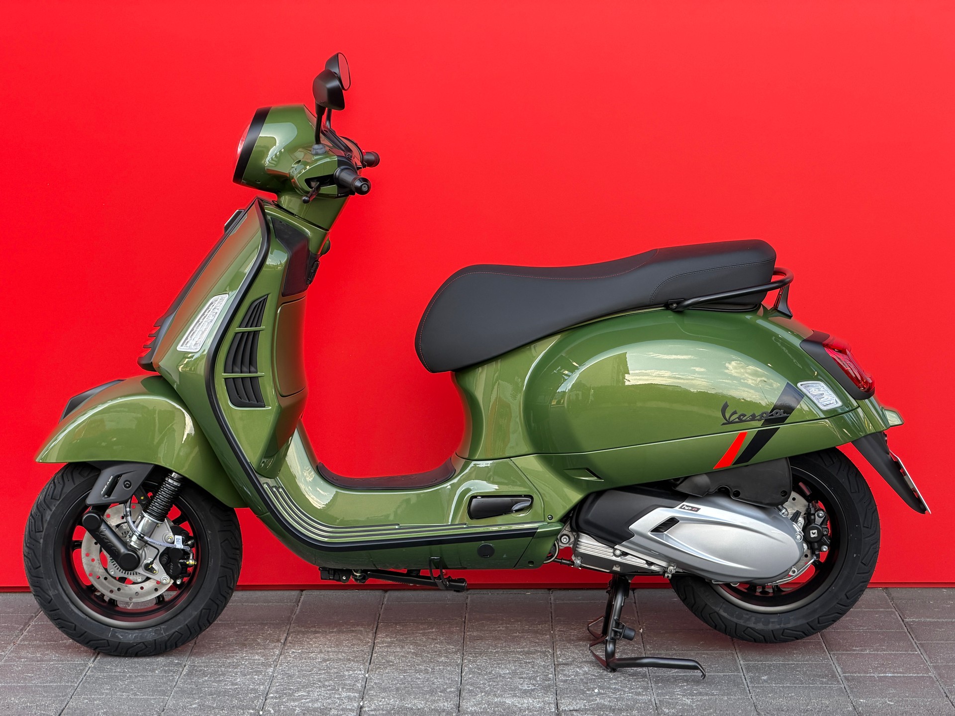 PIAGGIO Vespa GTS 125 Super Sport RST Euro 5+-image-9