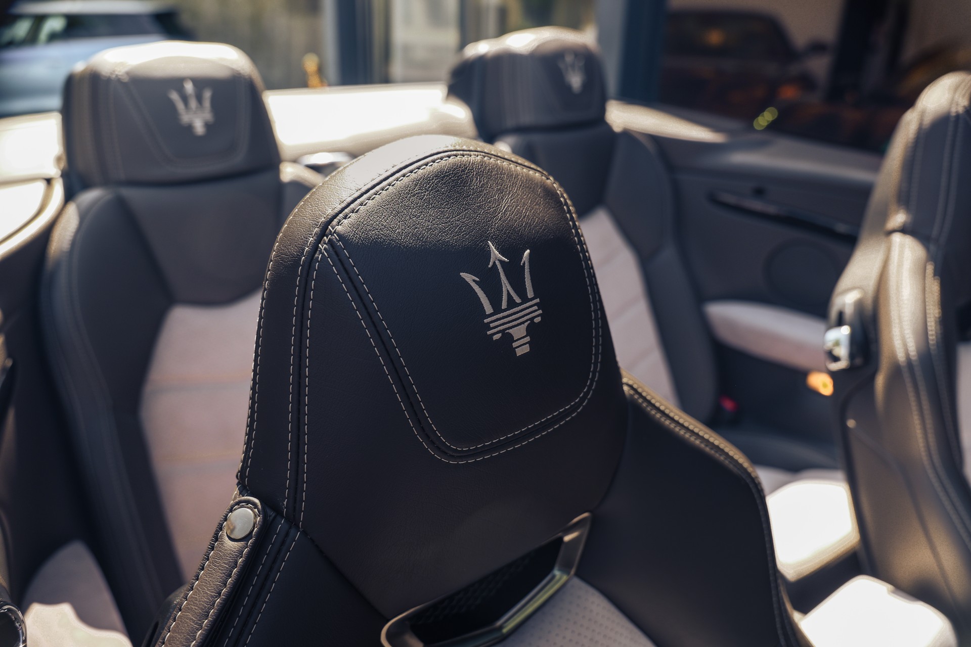 MASERATI GranCabrio Sport FACELIFT-image-9