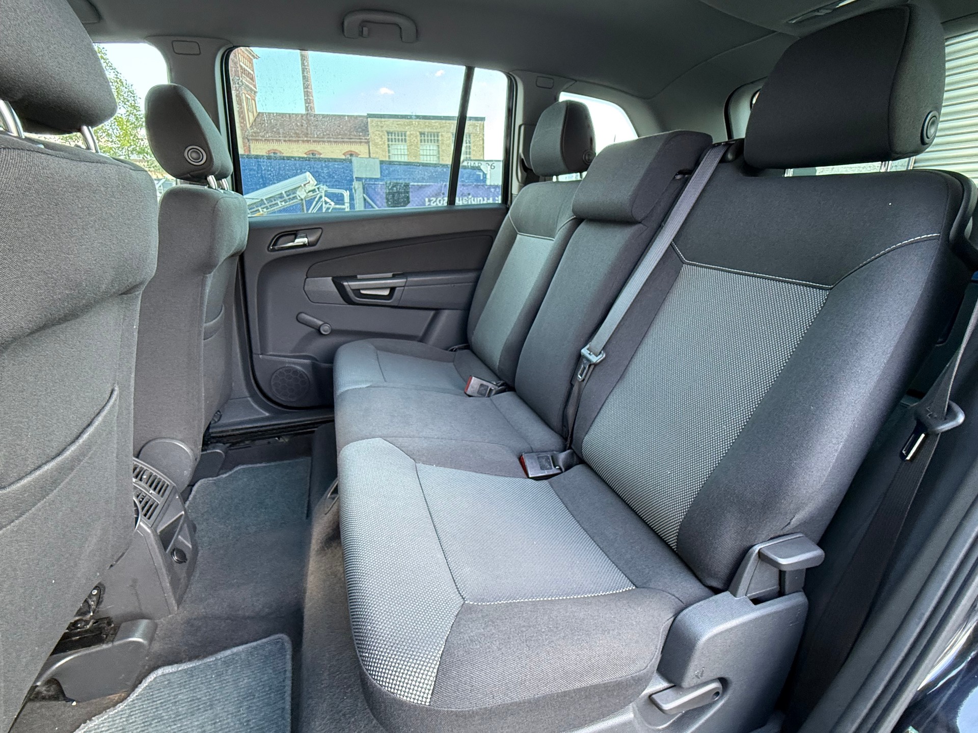 OPEL Zafira 1.8i 16V Enjoy-image-13
