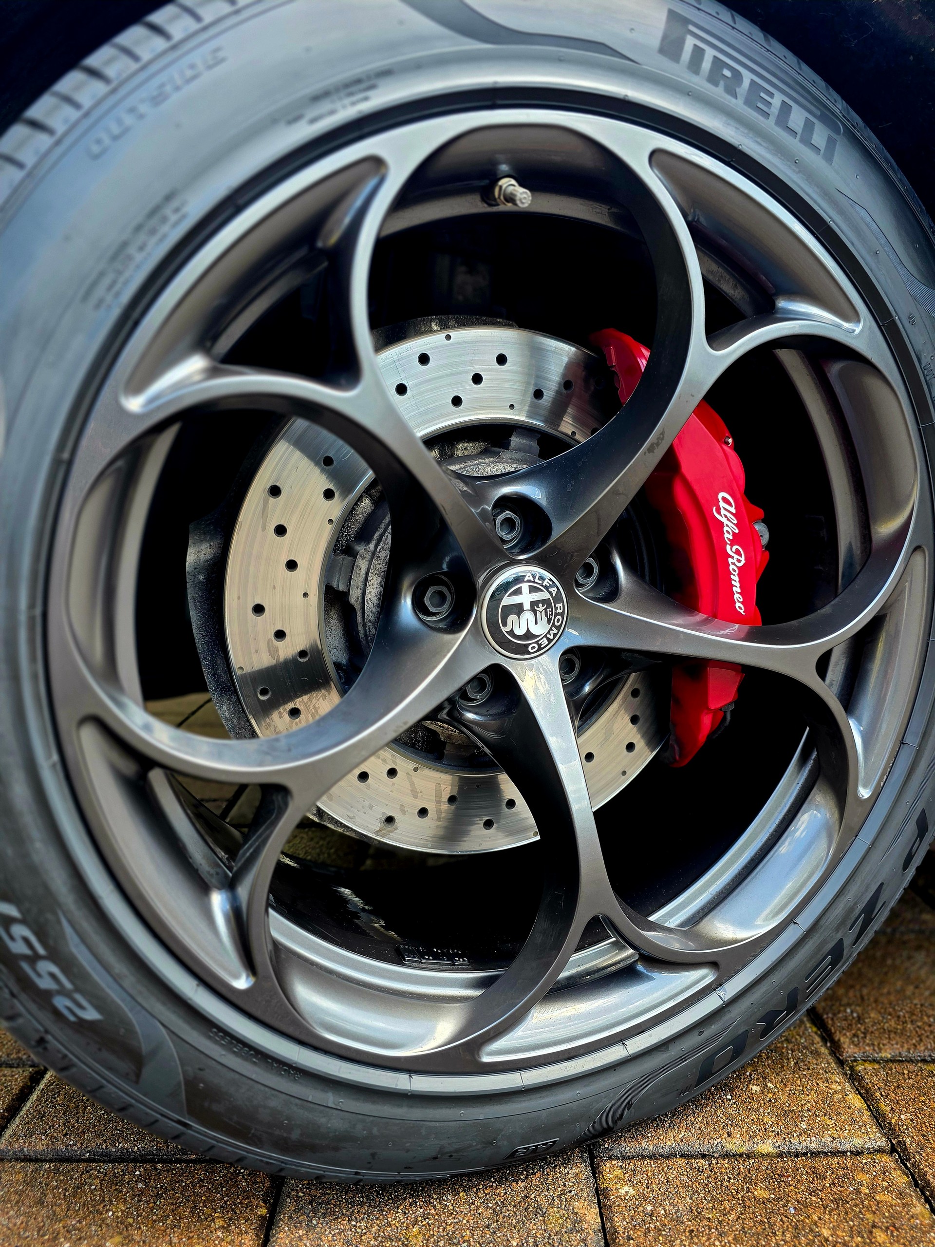 ALFA ROMEO 2.9 V6 Biturbo Q4 Quadrifoglio-image-4