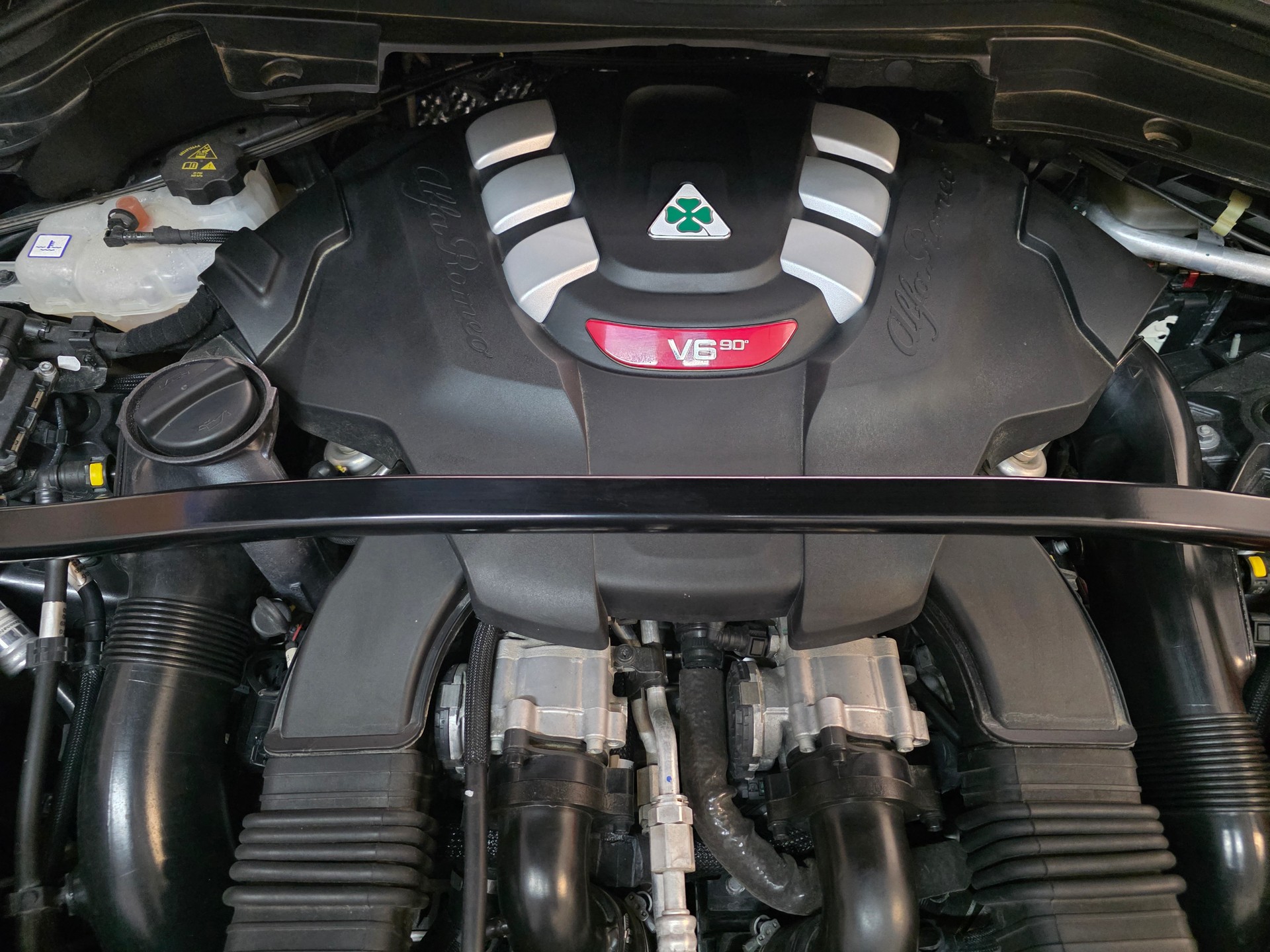 ALFA ROMEO 2.9 V6 Biturbo Q4 Quadrifoglio-image-9