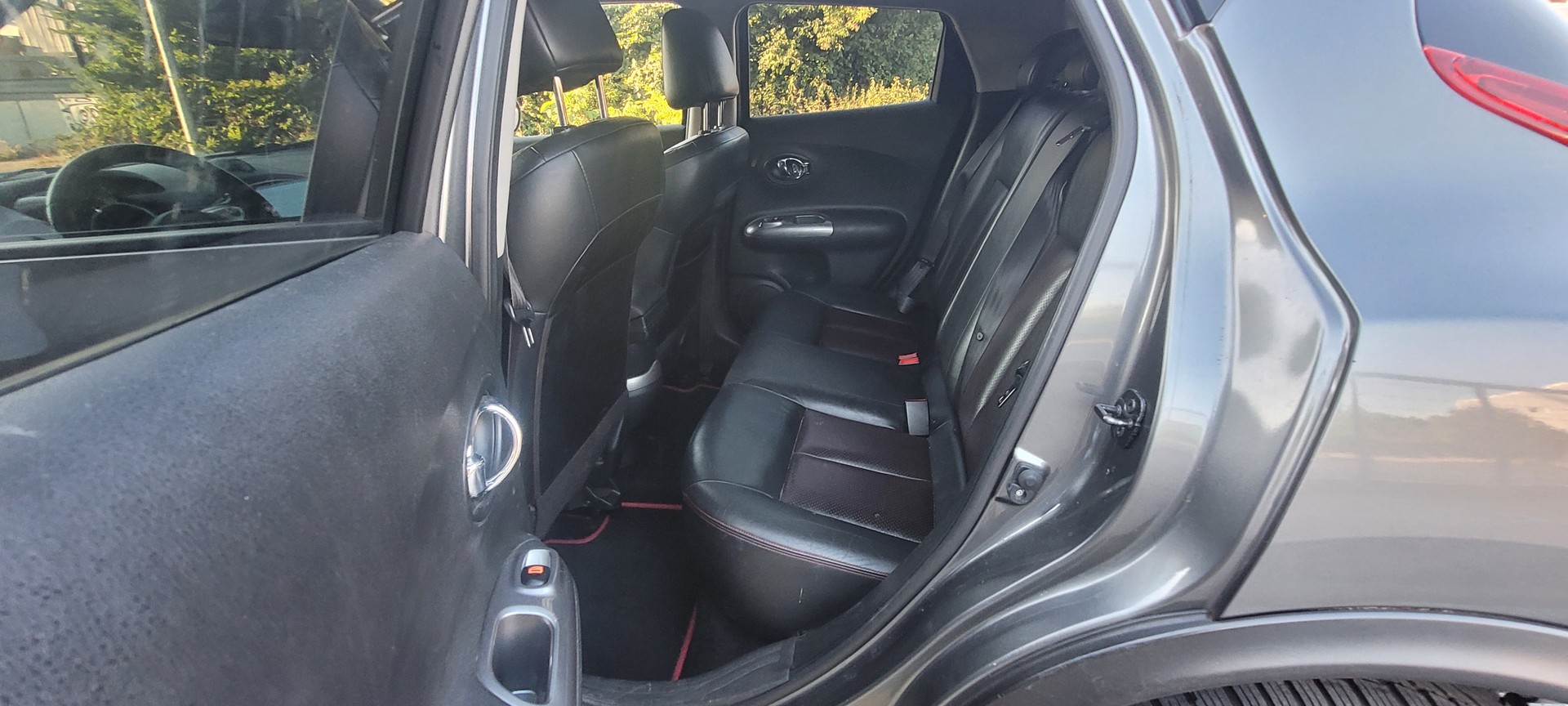 NISSAN Juke 1.6 DIG-T tekna 4x4 Xtronic M-CVT-image-12