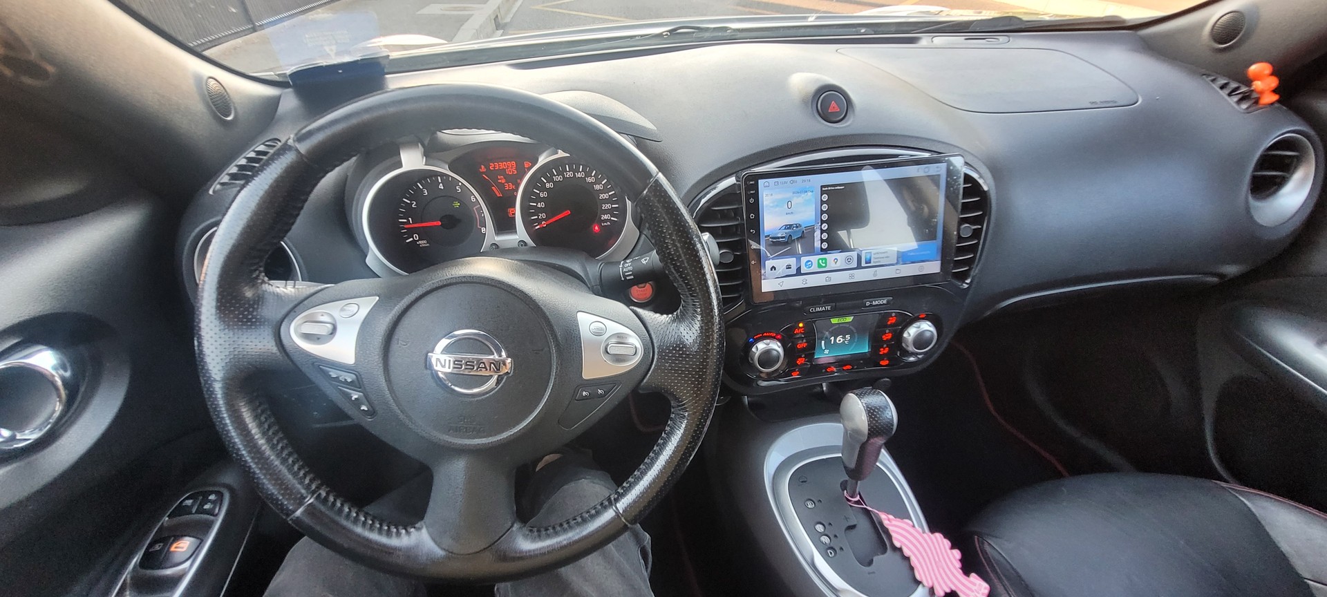 NISSAN Juke 1.6 DIG-T tekna 4x4 Xtronic M-CVT-image-13