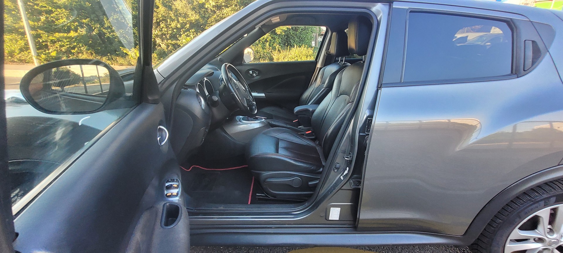 NISSAN Juke 1.6 DIG-T tekna 4x4 Xtronic M-CVT-image-10