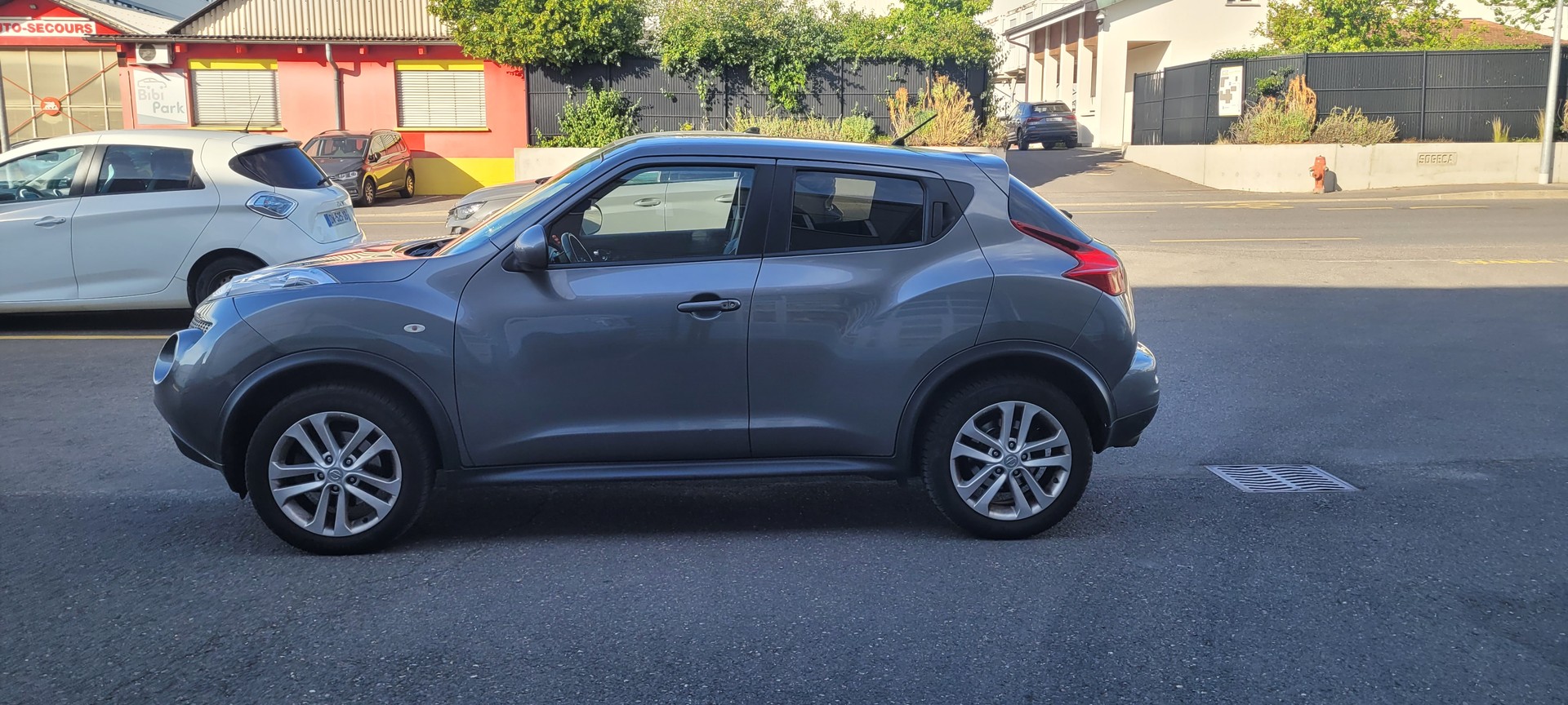 NISSAN Juke 1.6 DIG-T tekna 4x4 Xtronic M-CVT-image-3