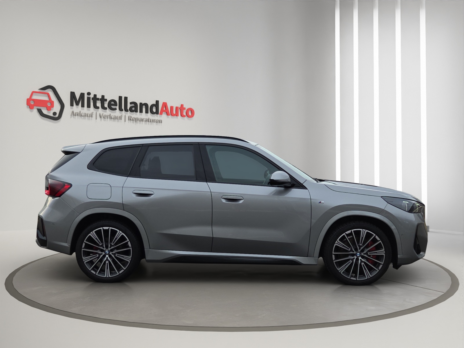 BMW X1 xDrive 23d 48V M Sport Pro-showroom-element-3