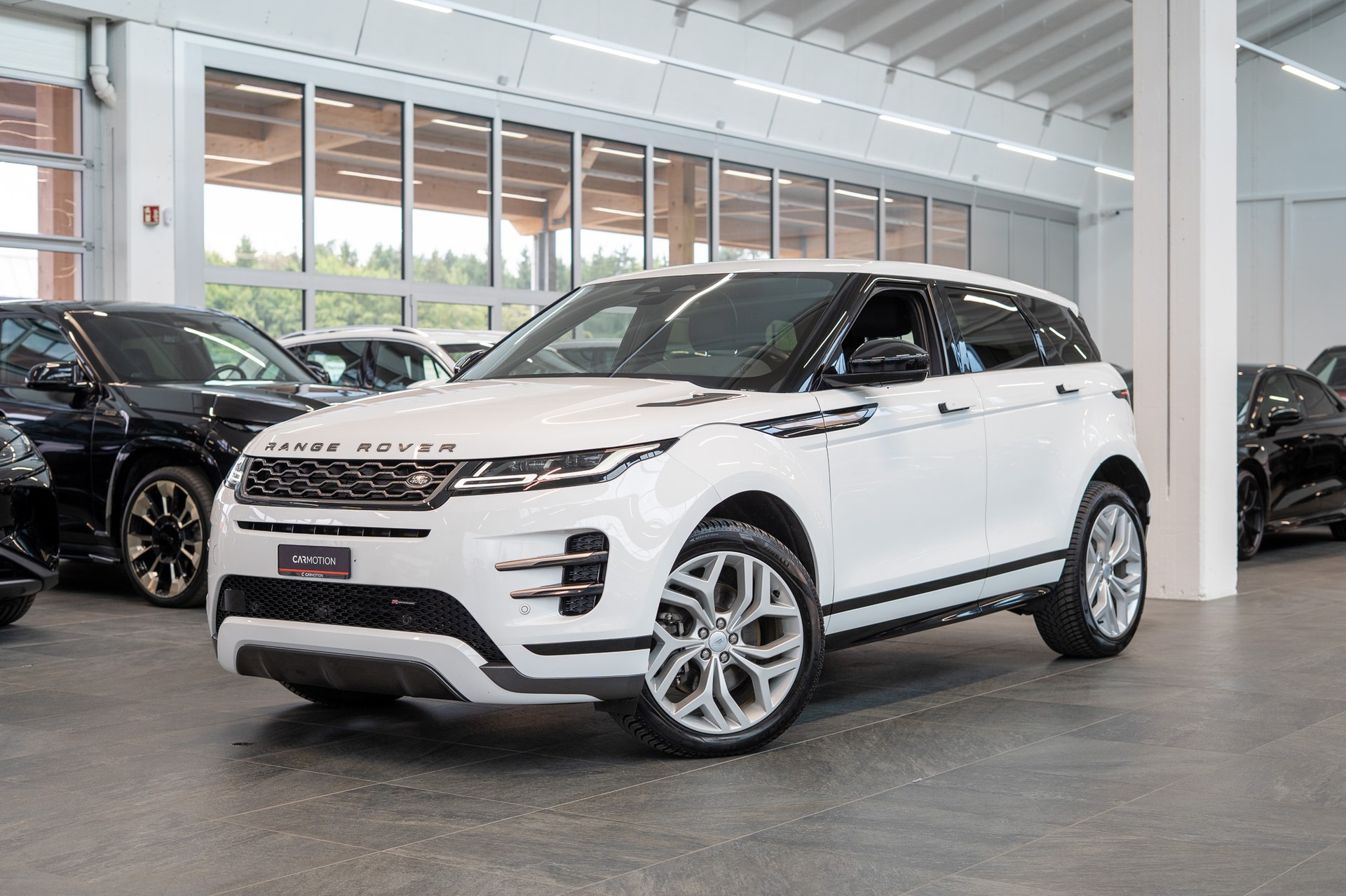 LAND ROVER Range Rover Evoque 2.0 D 165 R-Dynamic SE / Rückfahrkamera / el.Sitze / el.Heckklappe