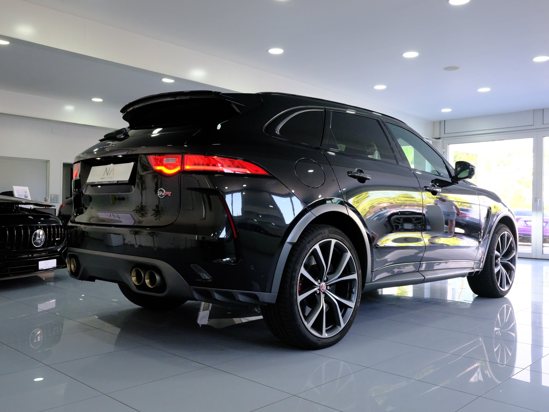 JAGUAR F-Pace 5.0 V8 SVR AWD Automatik-image-6