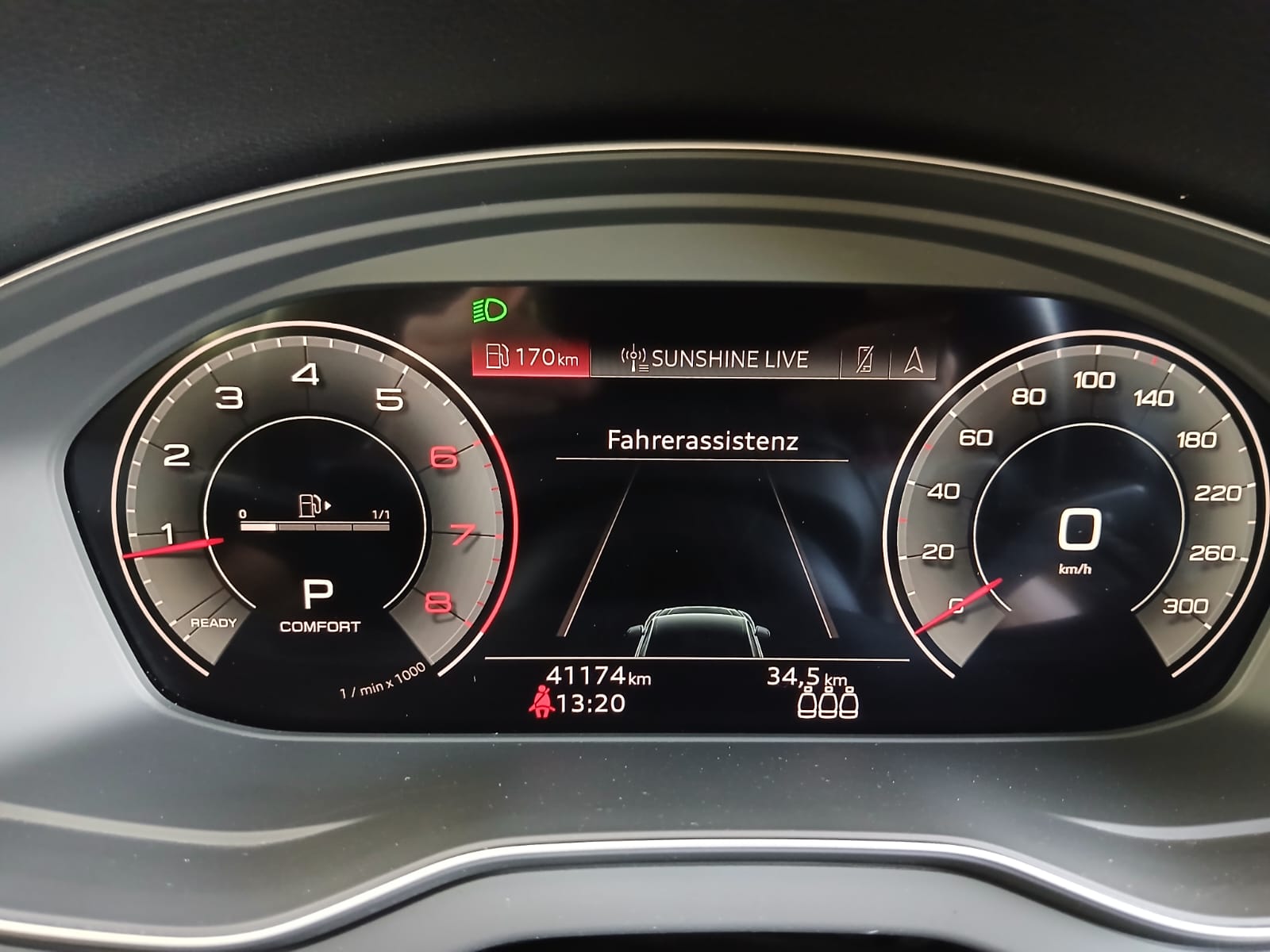 AUDI Q5 2.0 40 TFSI S Line quattro S-Tronic-image-11