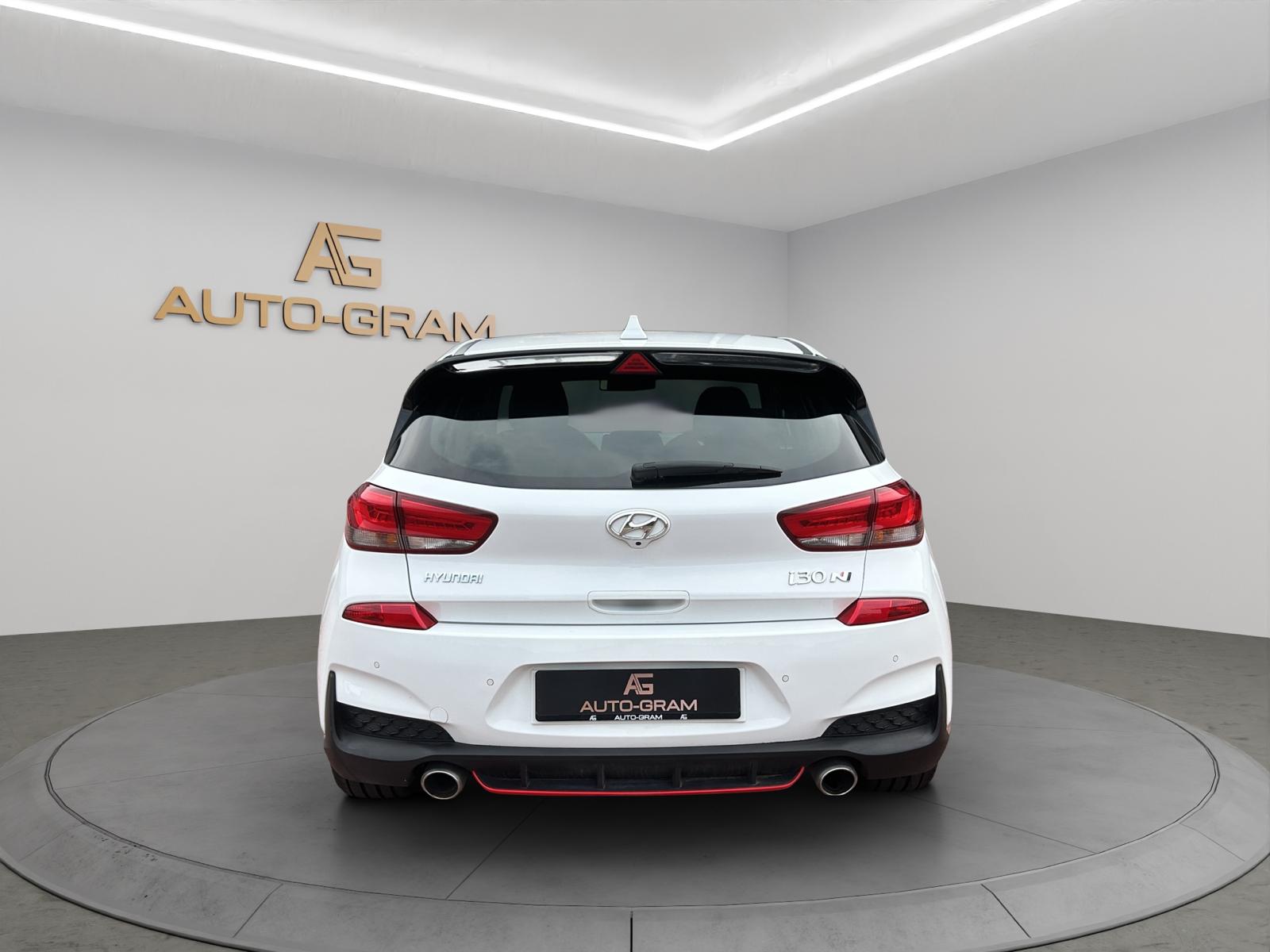 HYUNDAI i30 N 2.0 T-GDi-showroom-element-3