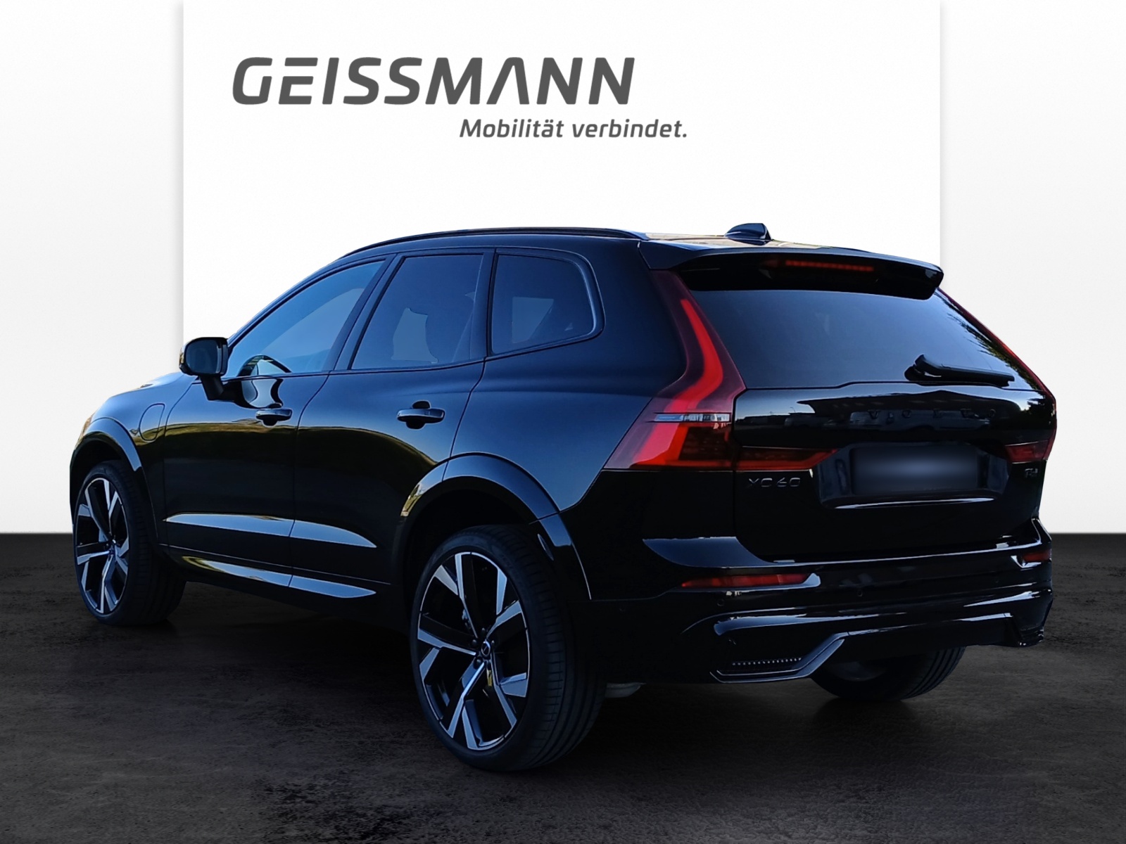 VOLVO XC60 2.0 T8 TE Black Edition eAWD-image-4