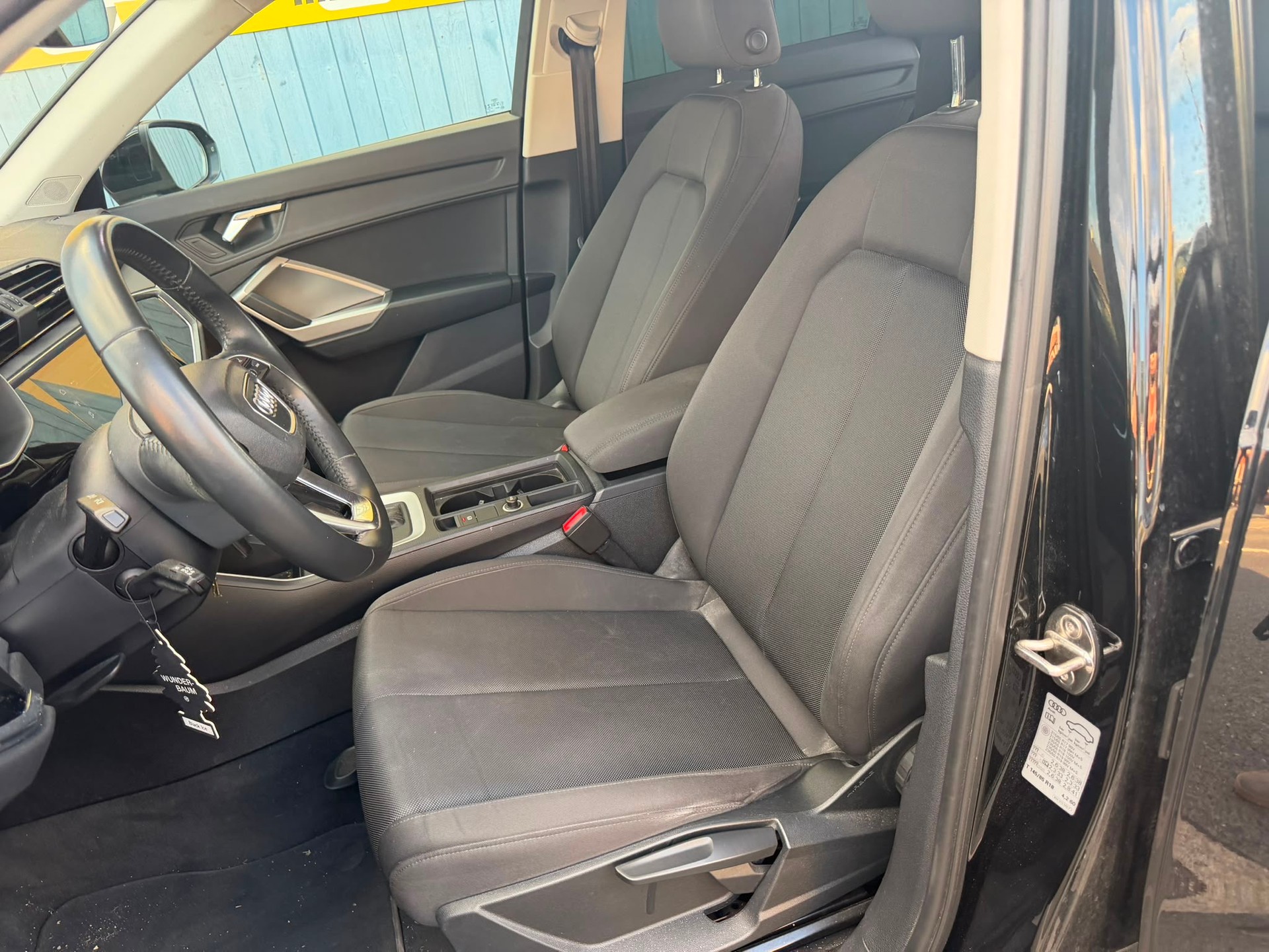 AUDI Q3 35 TDI S-tronic-image-11