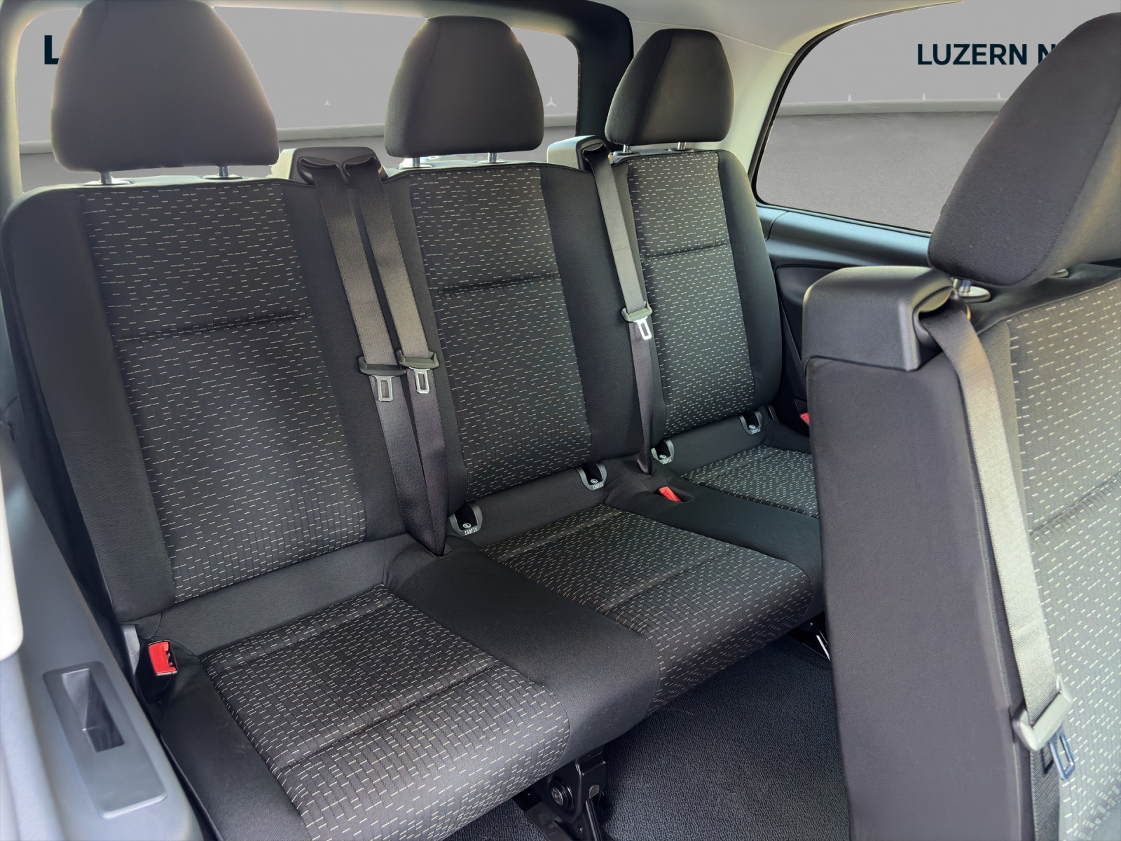 MERCEDES-BENZ Vito 114 CDI K Tourer 9G-Tronic Pro Entry-image-13