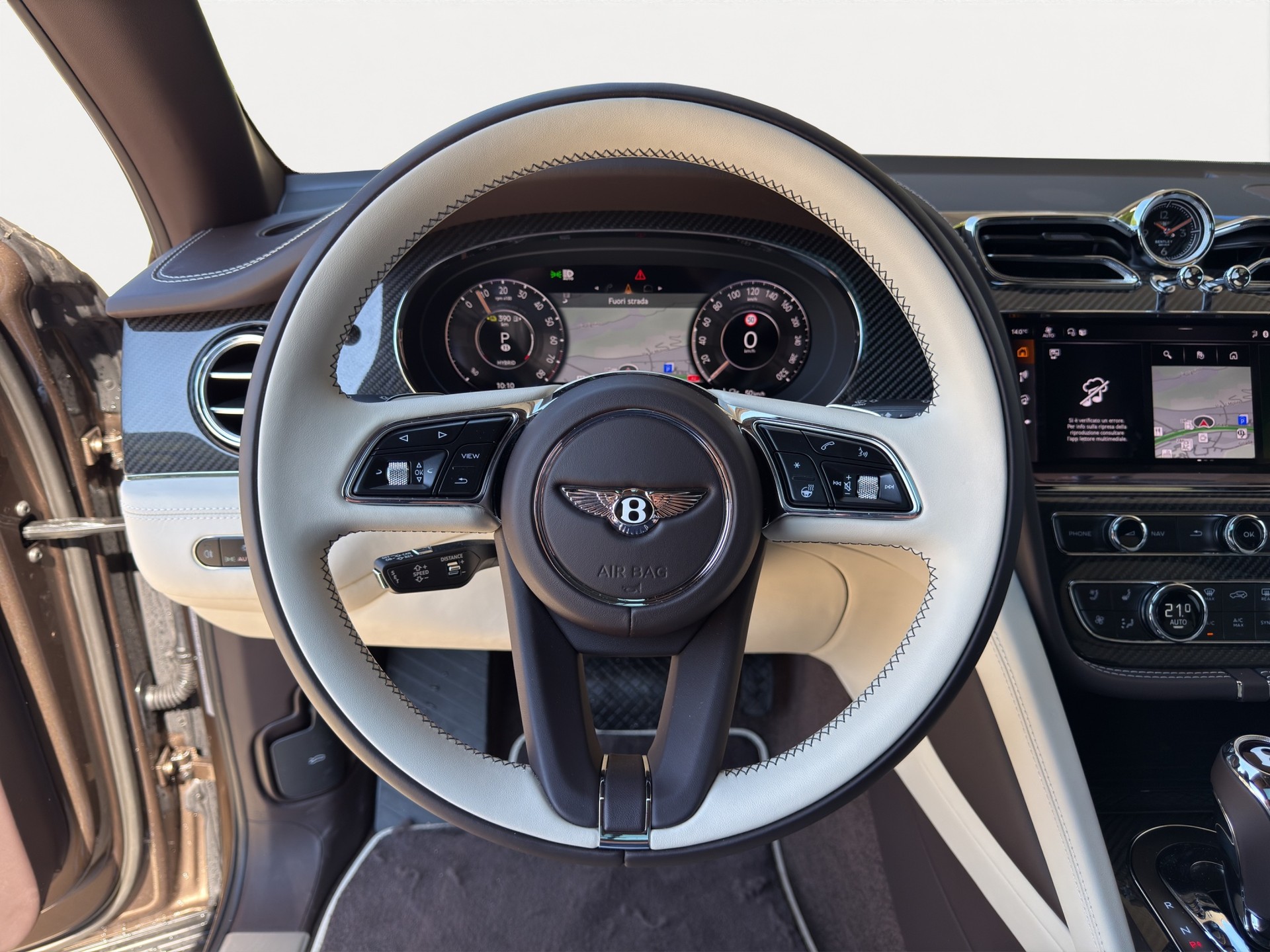BENTLEY Bentayga V6 Hybrid-image-9
